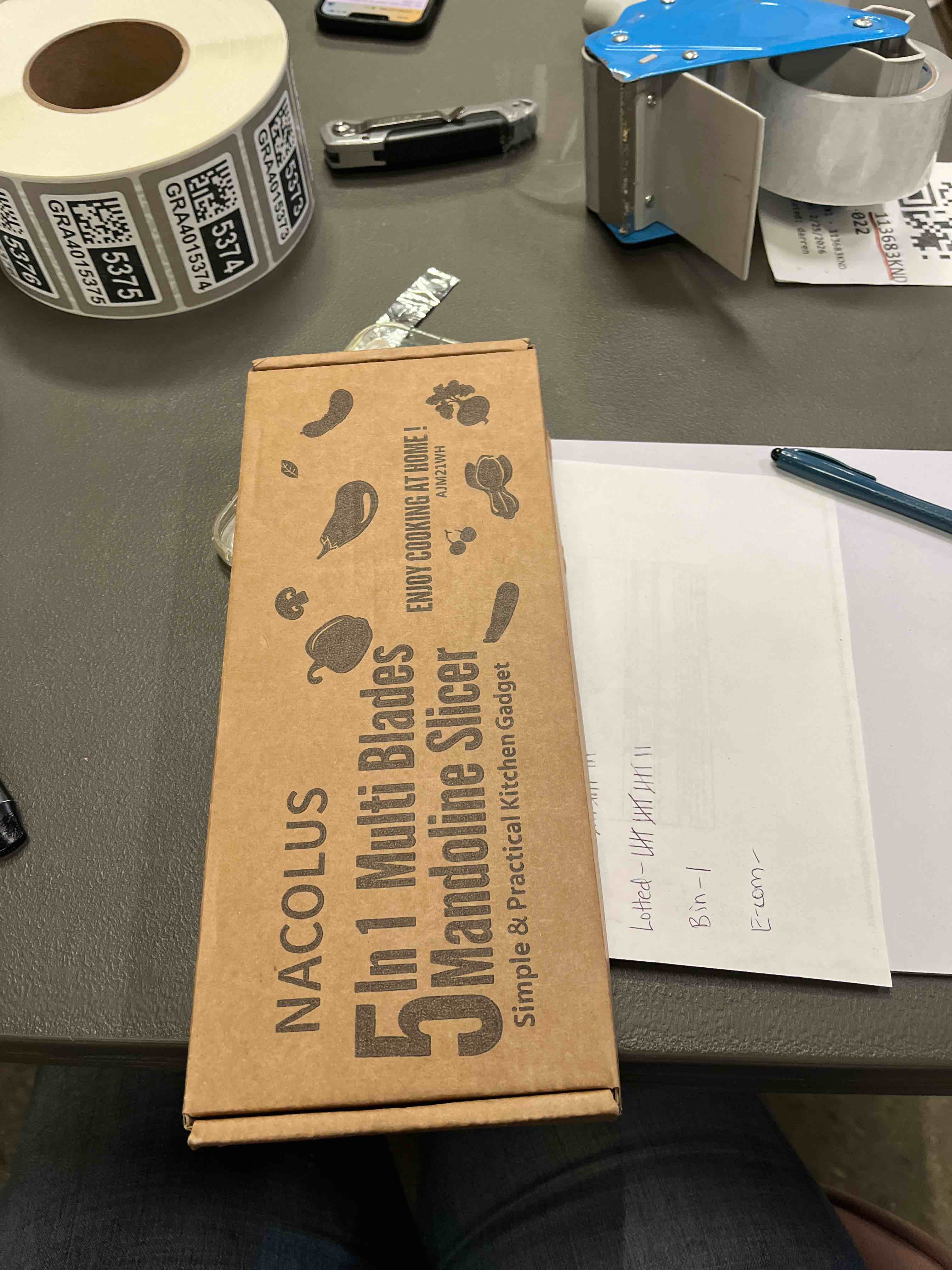 Condition photo showing Good Condition for 5 in 1 Mandoline Slicer Vegetable Slicer Mandolin Multi Blade Potato Veggie Slicer Vegetable Cutter Julienne Shredder Potato Slicer Green