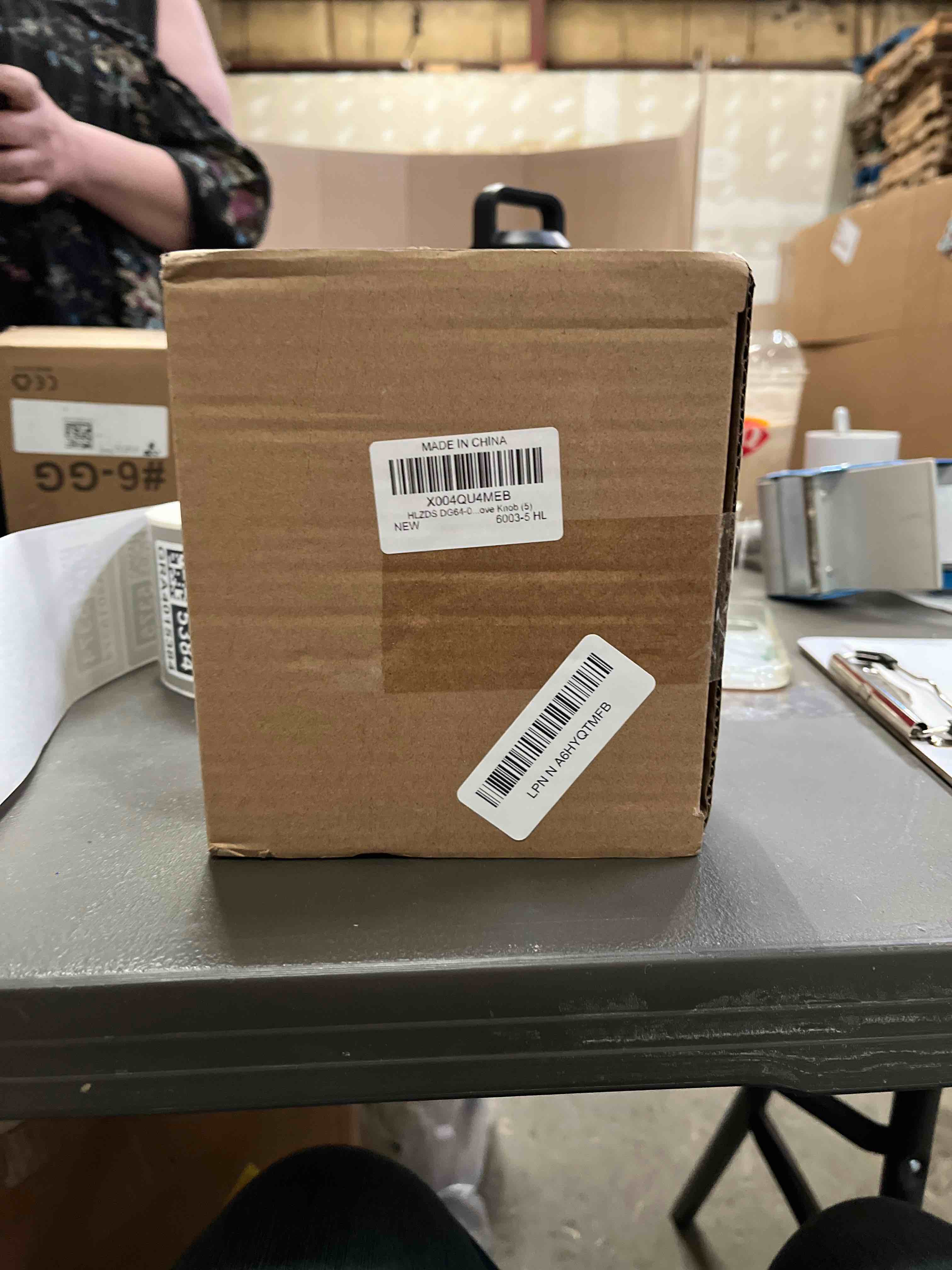 Condition photo showing Good Condition for DG64-00473A Stove Knobs Replacements, 5 Pack Metal Oven Knobs Compatible with Samsung NX58H5600SS NX58F5700WS NX58H5650WS NX58J7750SS NX58M6850SS Gas Range Knobs etc 5 Pieces