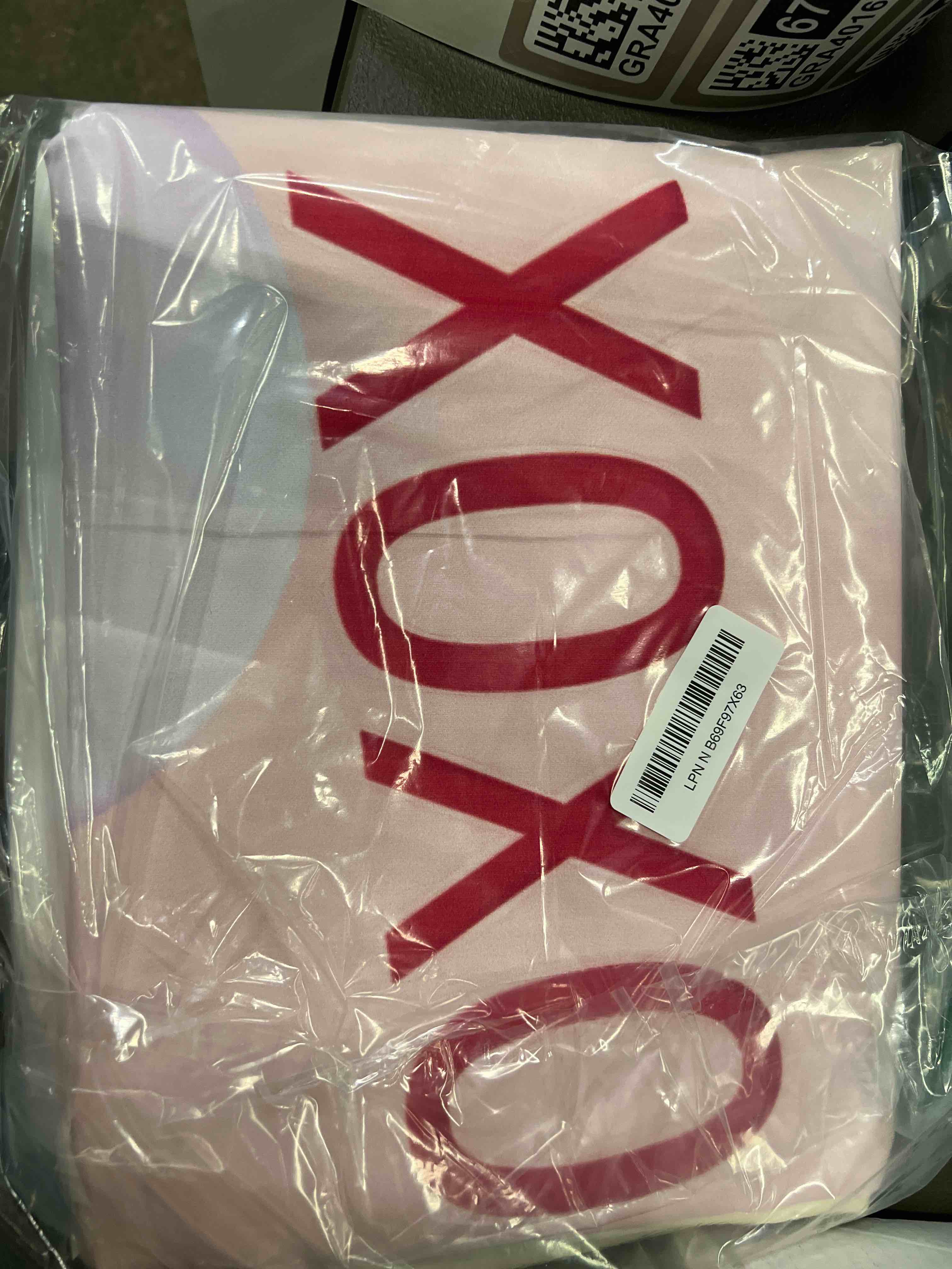 Condition photo showing Good Condition for WOLADA Valentines Day Backdrop - Pastel Heart XOXO Hugs Kisses Photo Background for Photo Booth, Romantic Party, Couple Portraits & Studio Shoots 7x5FT 12502