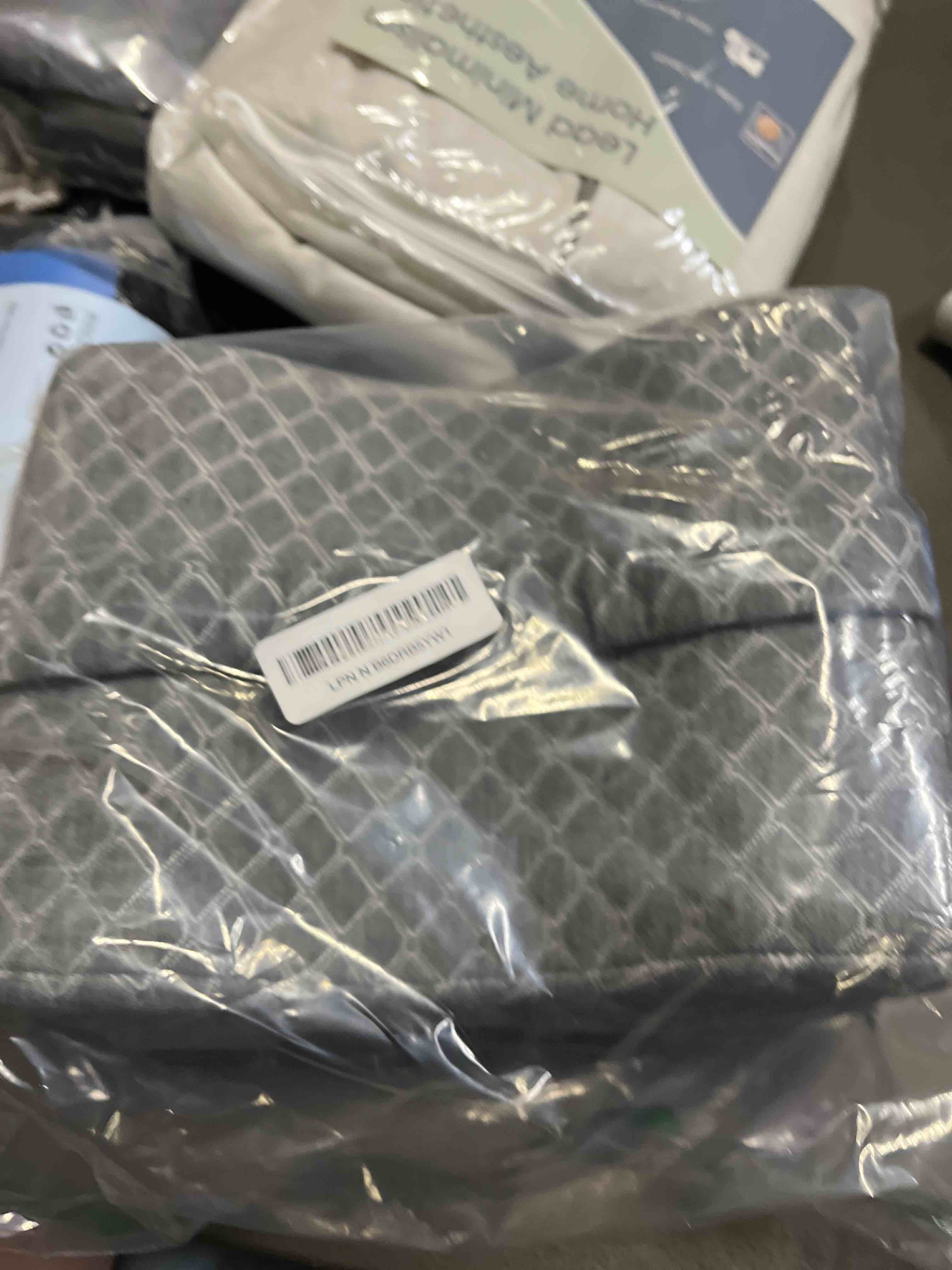 Condition photo showing Good Condition for Knee Pillow for Side Sleepers, Leg Pillow for Sciatica, Back, HIPS, Knees, Joints Pain Relief,Pillows for Between Legs While Sleeping Spine Alignment Support & Relieves Pressure Gray Basic Strap