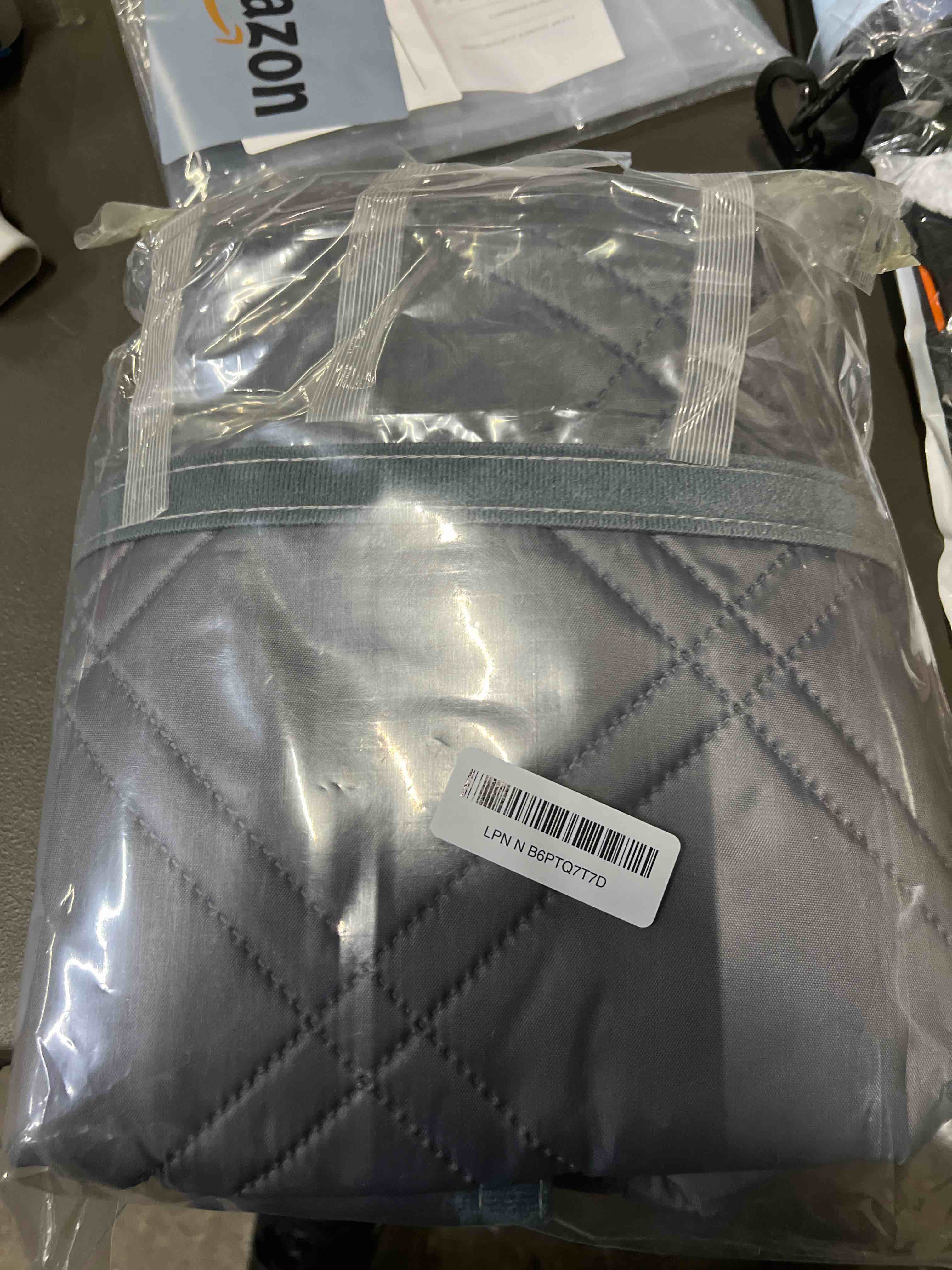 Condition photo showing Good Condition for Winter Visible Insulated Window Curtain 39"x63", Oxford Cloth Thermal Insulated Window Cover with Buckles,Heavy Duty Window Insulation Kit Fits Windows up to 38"x62",Grey 39"W x 63"L (Pack of 1) Visible Gray