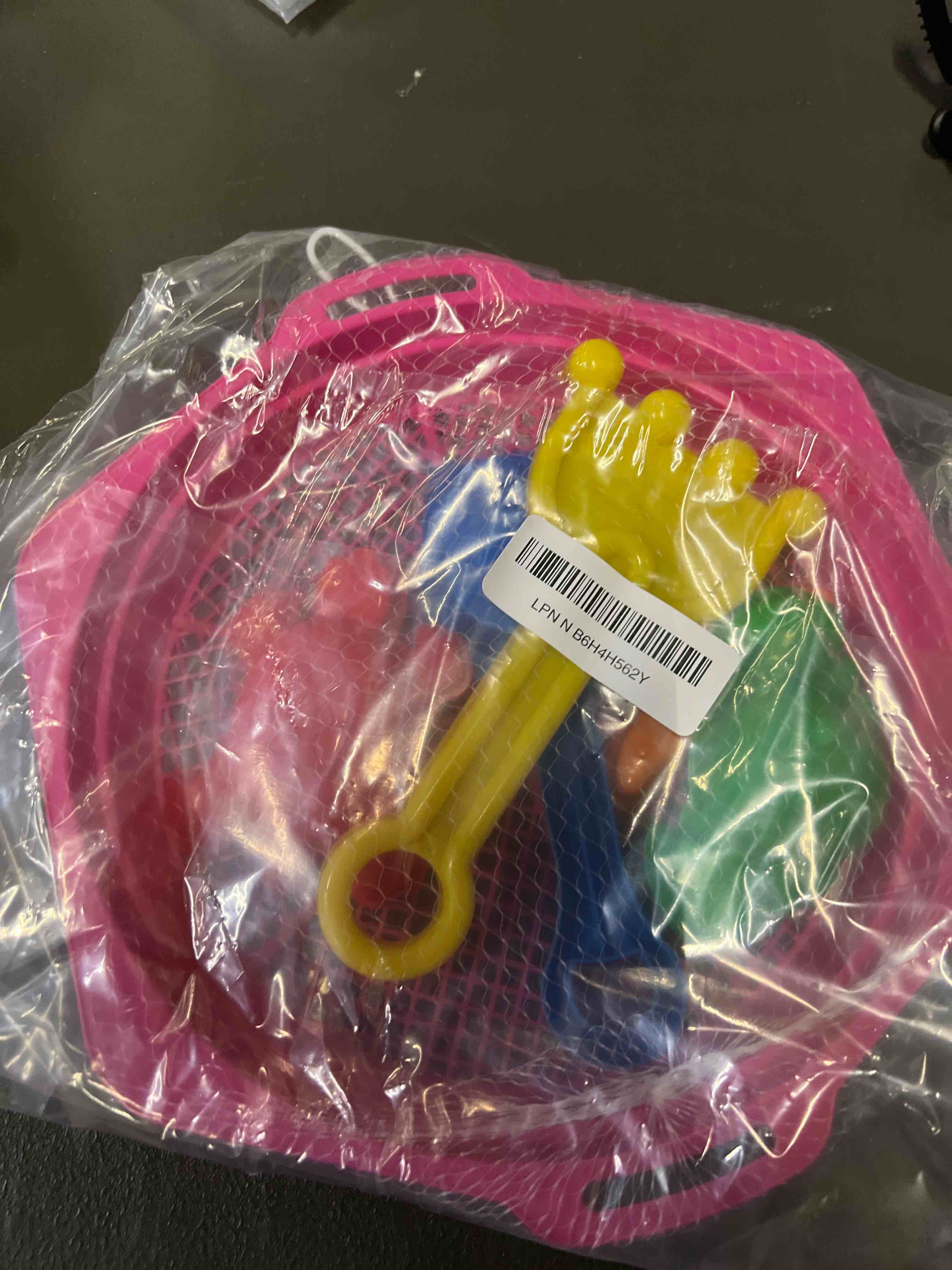 Condition photo showing Good Condition for Collapsible Beach Toys for Kids Toddlers, Collapsible Sand Bucket and Shovels Set with Mesh Bag,Travel Sand Castle Building Kit, Sandbox Toys, Foldable Beach Essentials for Toddlers Kids Age 3-10