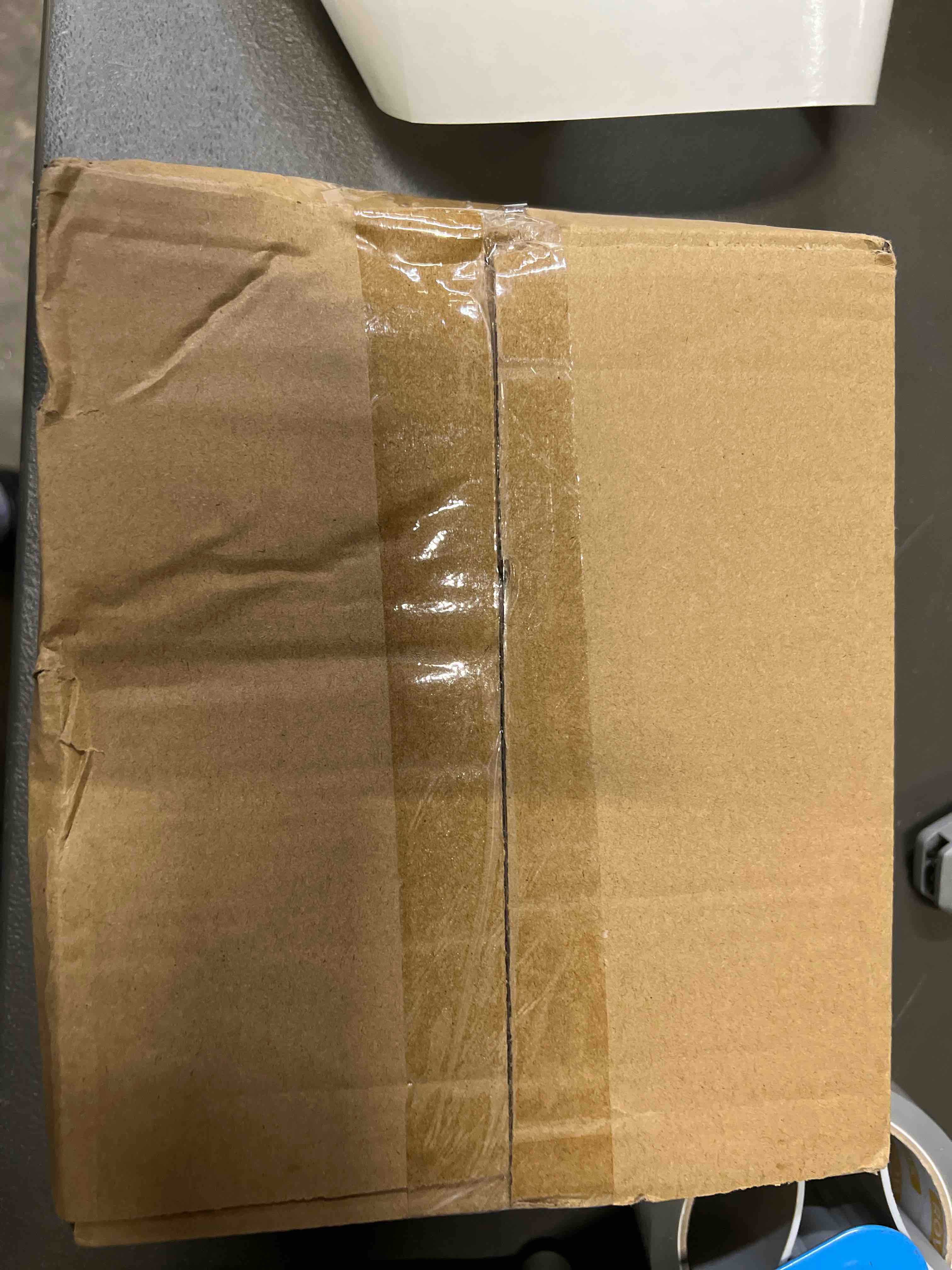 Condition photo showing Good Condition for Female Boot Vase, Nordic Modern Ceramic Flower Vase for Home Decor, Table Centerpiece, Olive Plant, Wedding, Living Room, Bookshelf, Office, Modern Home, Entryway, Console (Red)