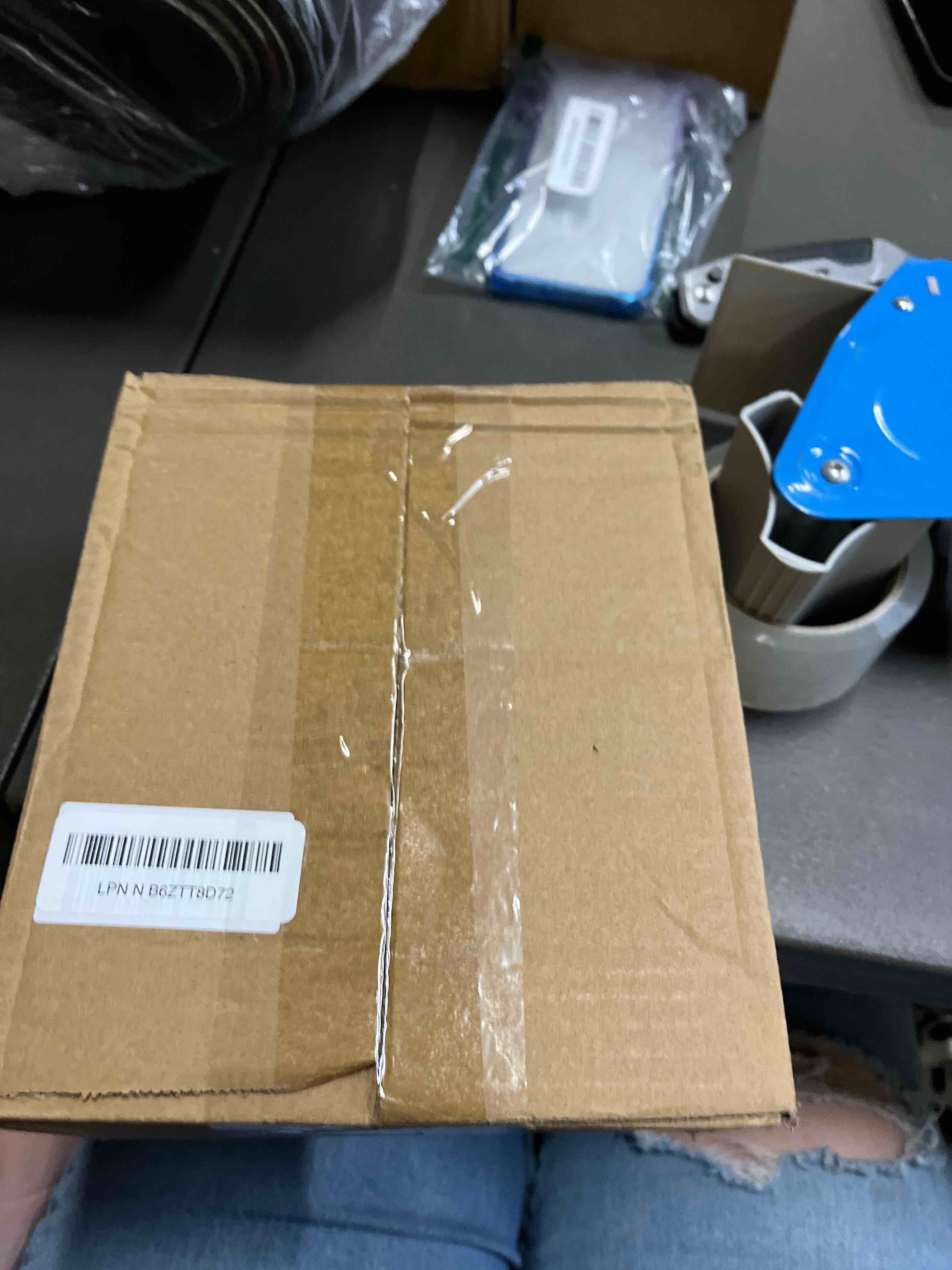 Condition photo showing Good Condition for Female Boot Vase, Nordic Modern Ceramic Flower Vase for Home Decor, Table Centerpiece, Olive Plant, Wedding, Living Room, Bookshelf, Office, Modern Home, Entryway, Console (Red)