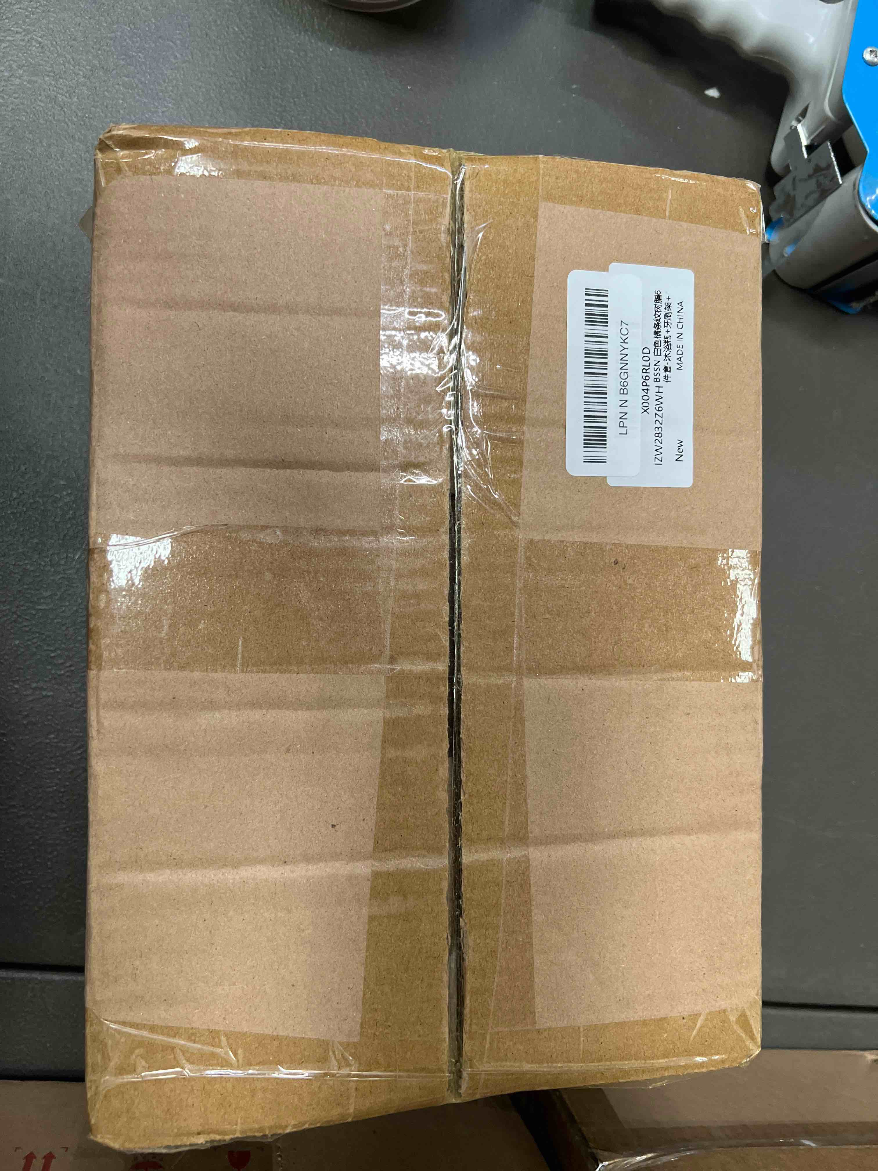 https://s3.amazonaws.com/lotting-images-prod/RustDustWanderlust/GRA4020663_1773942540261.jpeg
