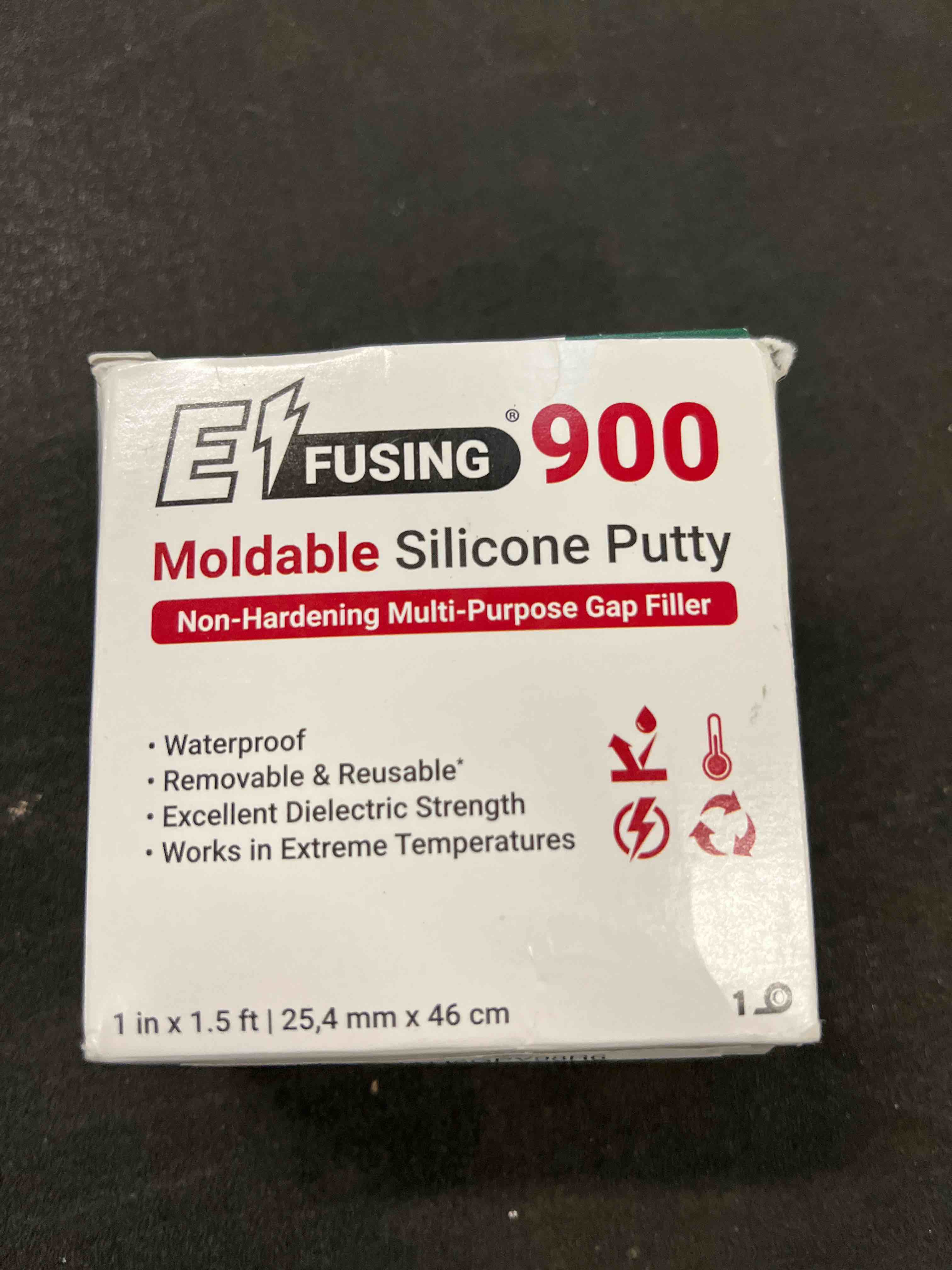 Condition photo showing Good Condition for 900 moldable silicone putty - gray triangular shape