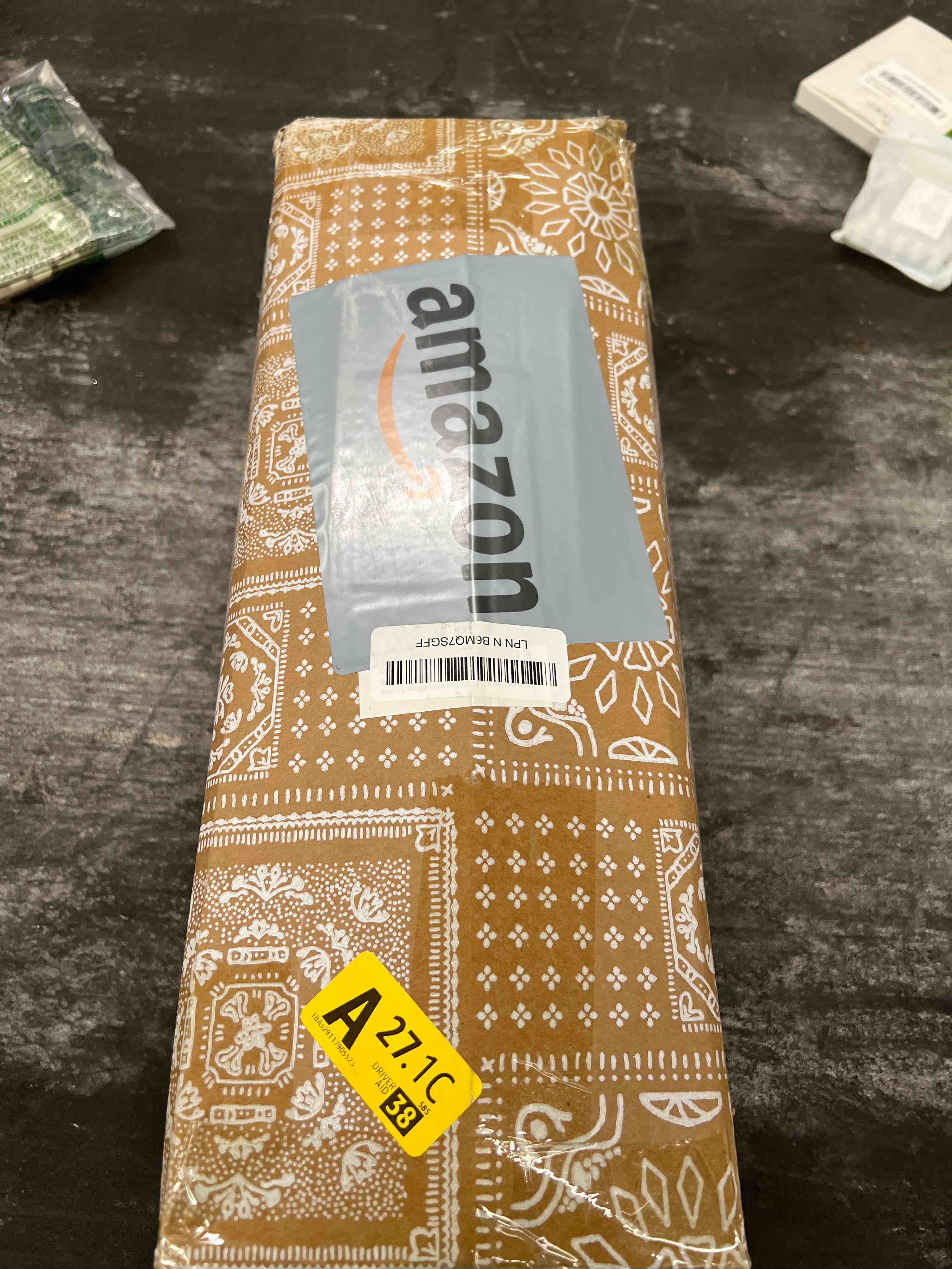 Condition photo showing Good Condition for roaringwild sage green twin size quilt bedding sets with 1 pillow sham, lightweight soft bedspread coverlet, quilted blanket thin comforter bed cover for all season, 2 pieces, 68x90 inches mist sage twin