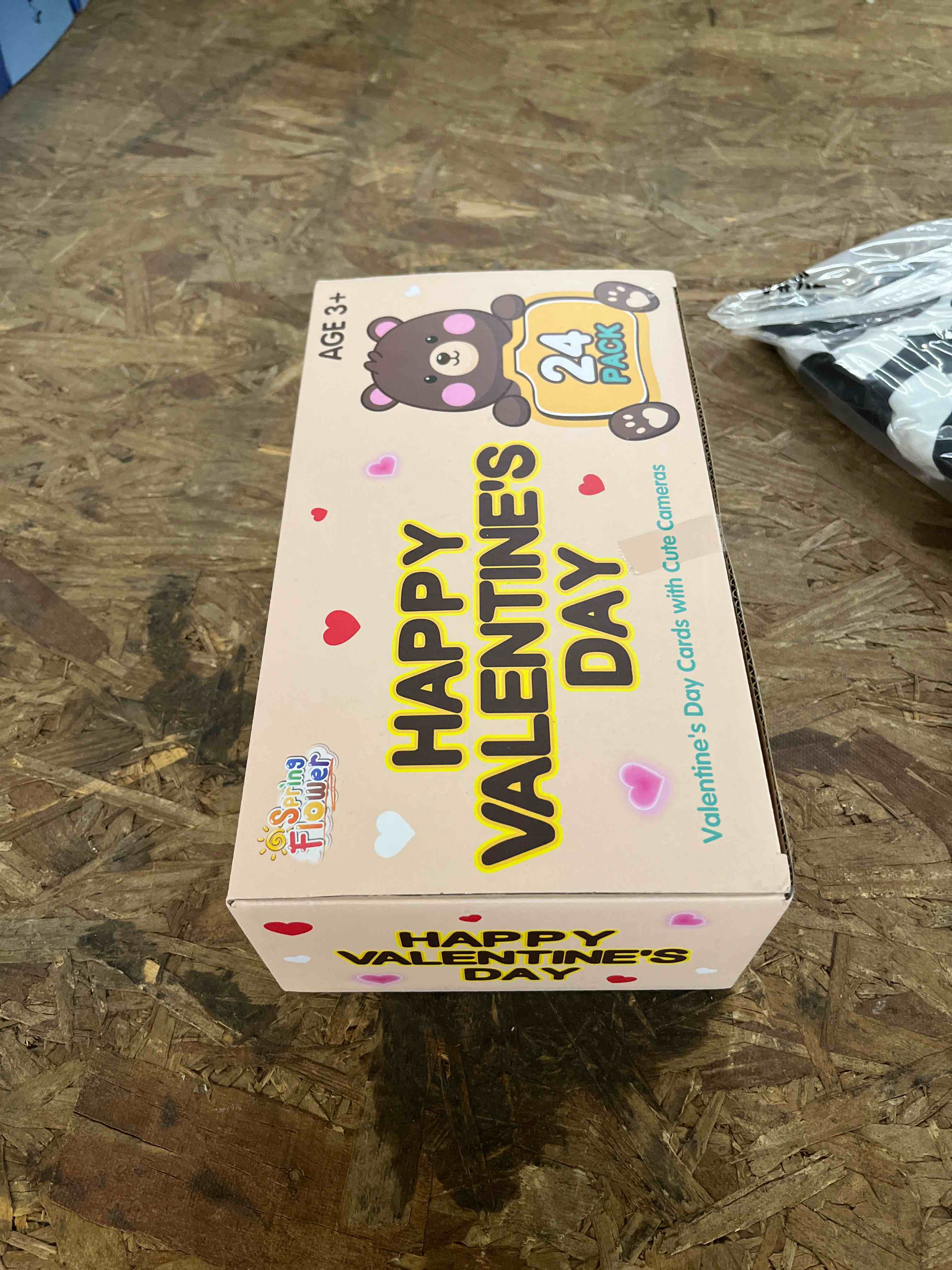 https://s3.amazonaws.com/lotting-images-prod/RustDustWanderlust/GRA4021125_1774301266611.jpeg