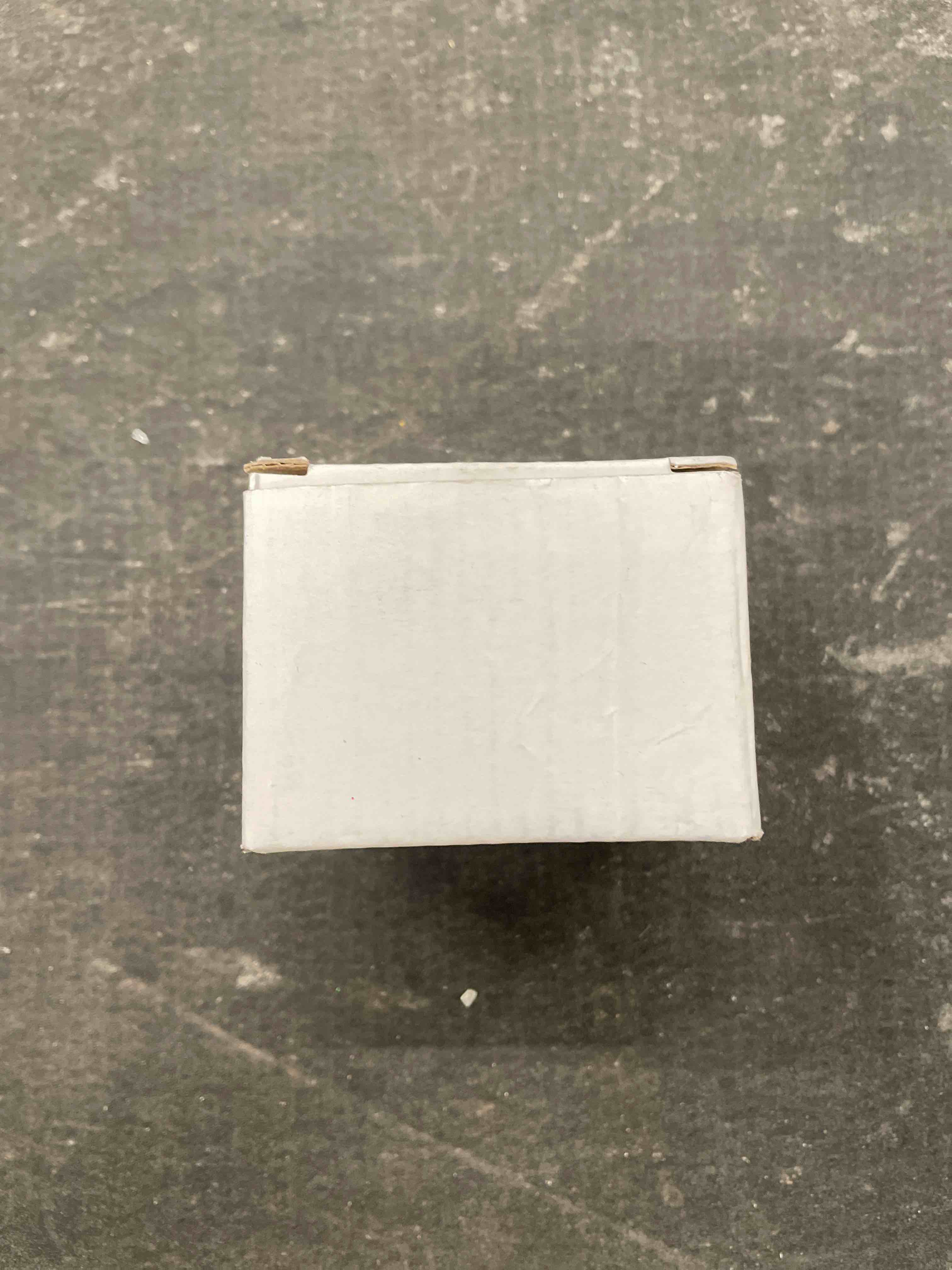 Condition photo showing Good Condition for universal pop-up bathtub stopper with clog-proof strainer, bath drain plug (fits 1.4-1.6 inch drains)