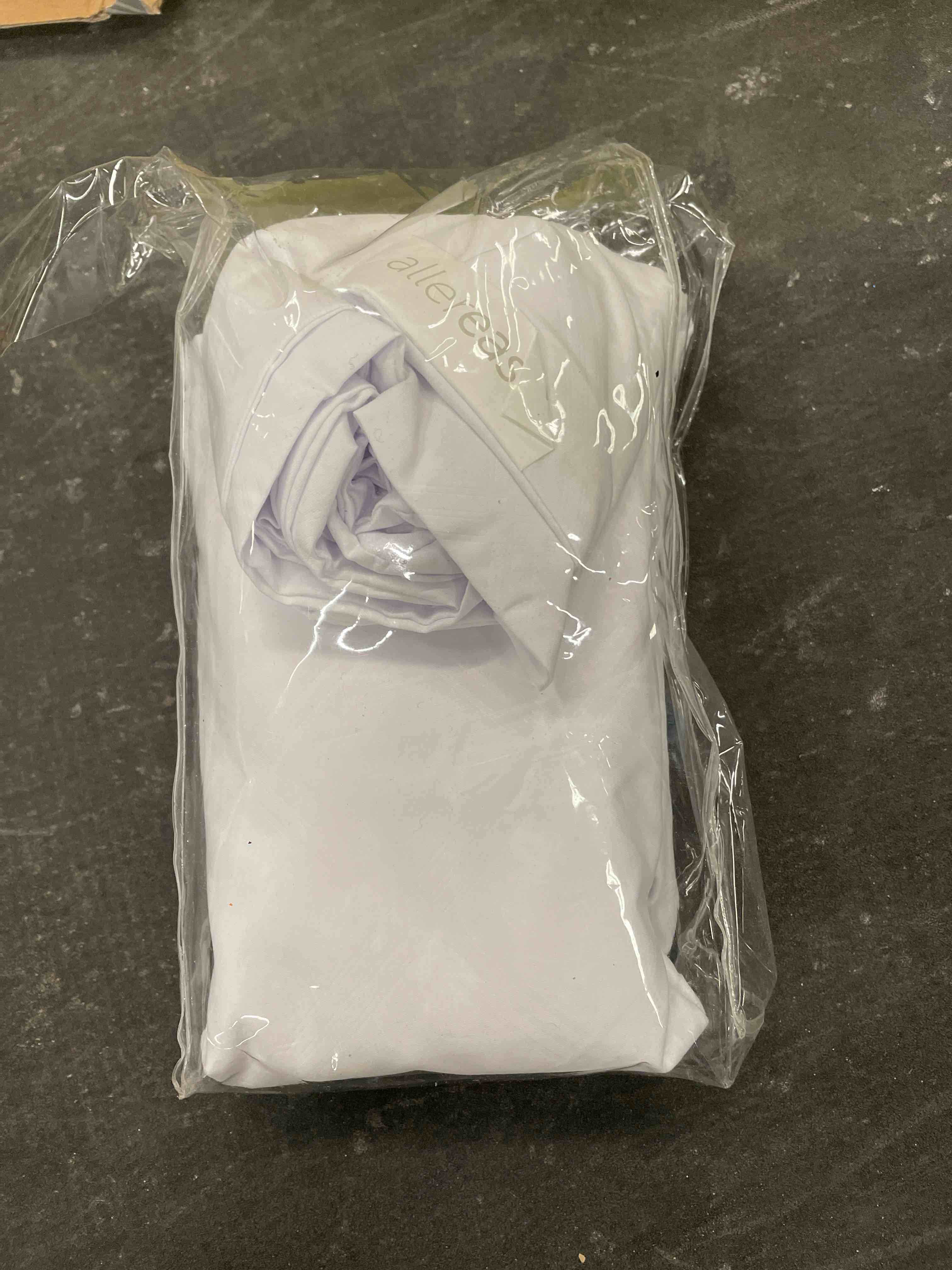 Condition photo showing Good Condition for set of 4 standard/queen allerease pillow protectors - temperature balancing, allergist recommended - premium breathable, zippered protectors standard/queen white