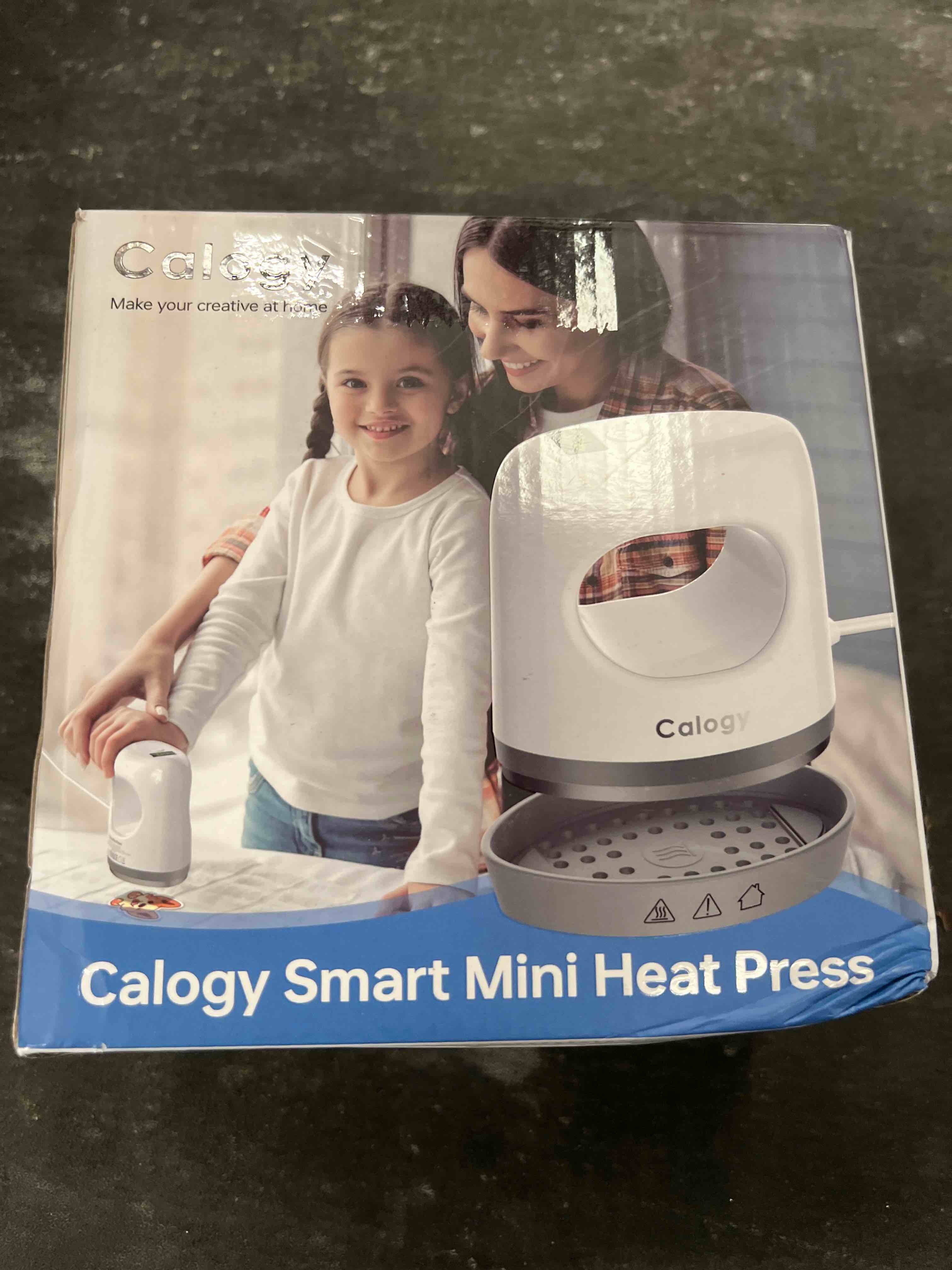 Condition photo showing Good Condition for calogy super mini heat press machine, fast up to max 410? in 3mins & 4 heating setting with led display, mini iron for crafting with precision tip, easy for small objects like shoes, hats(white green)