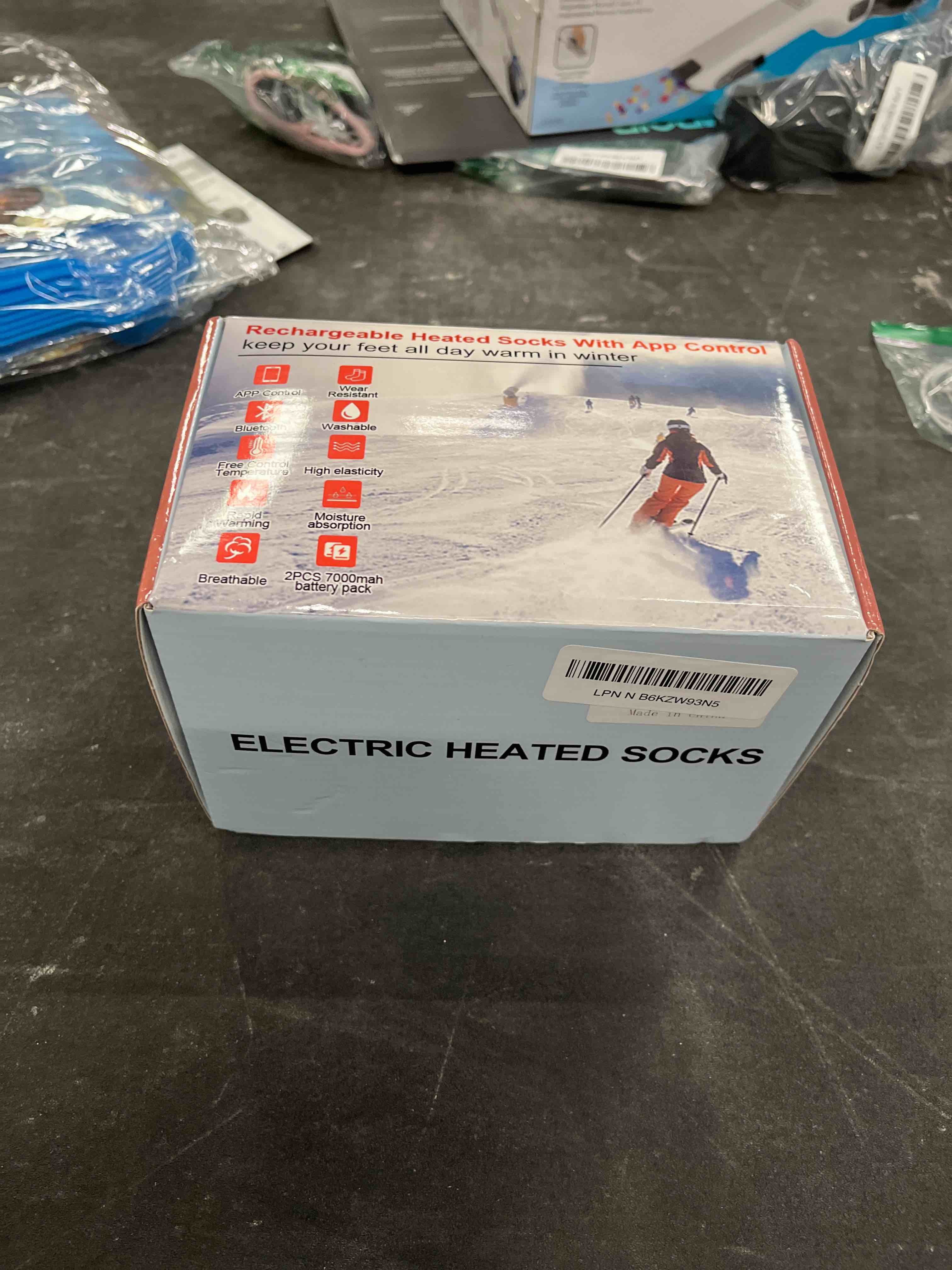 Condition photo showing Good Condition for heated socks for men women app control electric heating socks 7000mah rechargeable battery heate thermal socks for winter camping fishing cycling skiing hunting hiking black 2 pair socks(only 1 pair battery) 6-14 usa size