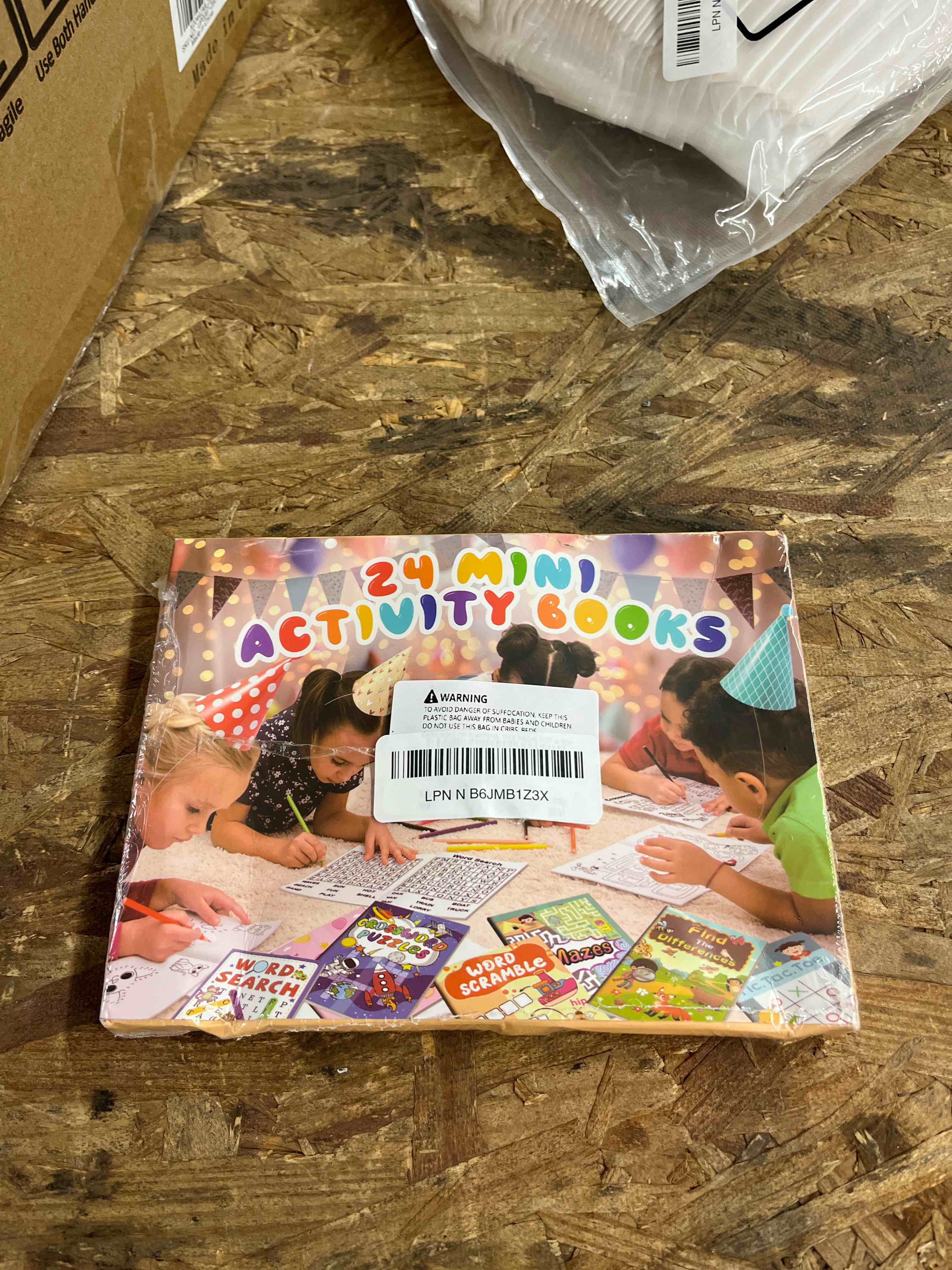 Condition photo showing Good Condition for kalysky 24 mini activity books for kids party favors ages 4-8 8-12,fun and challenges include mazes, dot to dot,word search, word scramble and more for goodie bag stuffer classroom activity 24 activity books