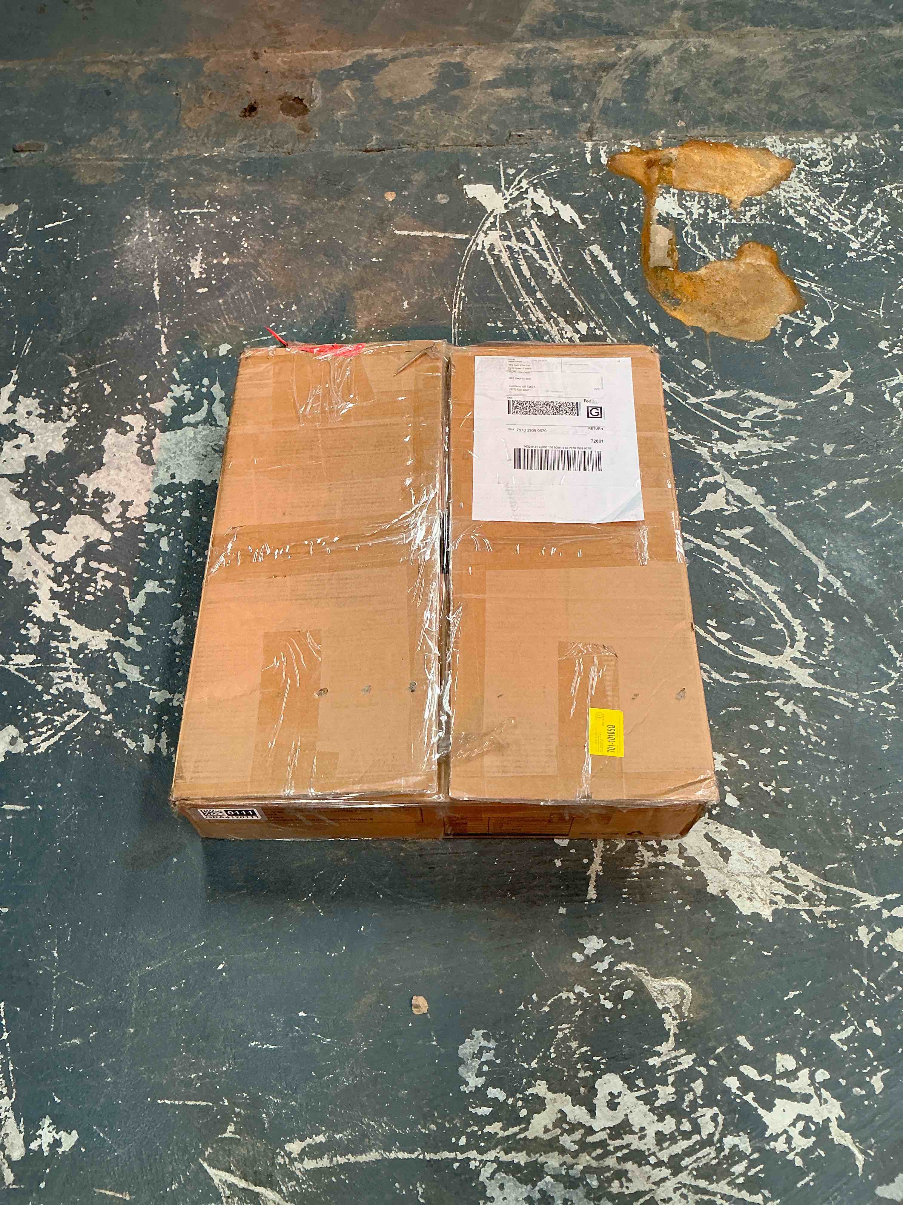 Condition photo showing Good Condition for Winston Porter Solid Wood Backless Bar Stool -  Straight-Leg Stool with Upholstered Seat