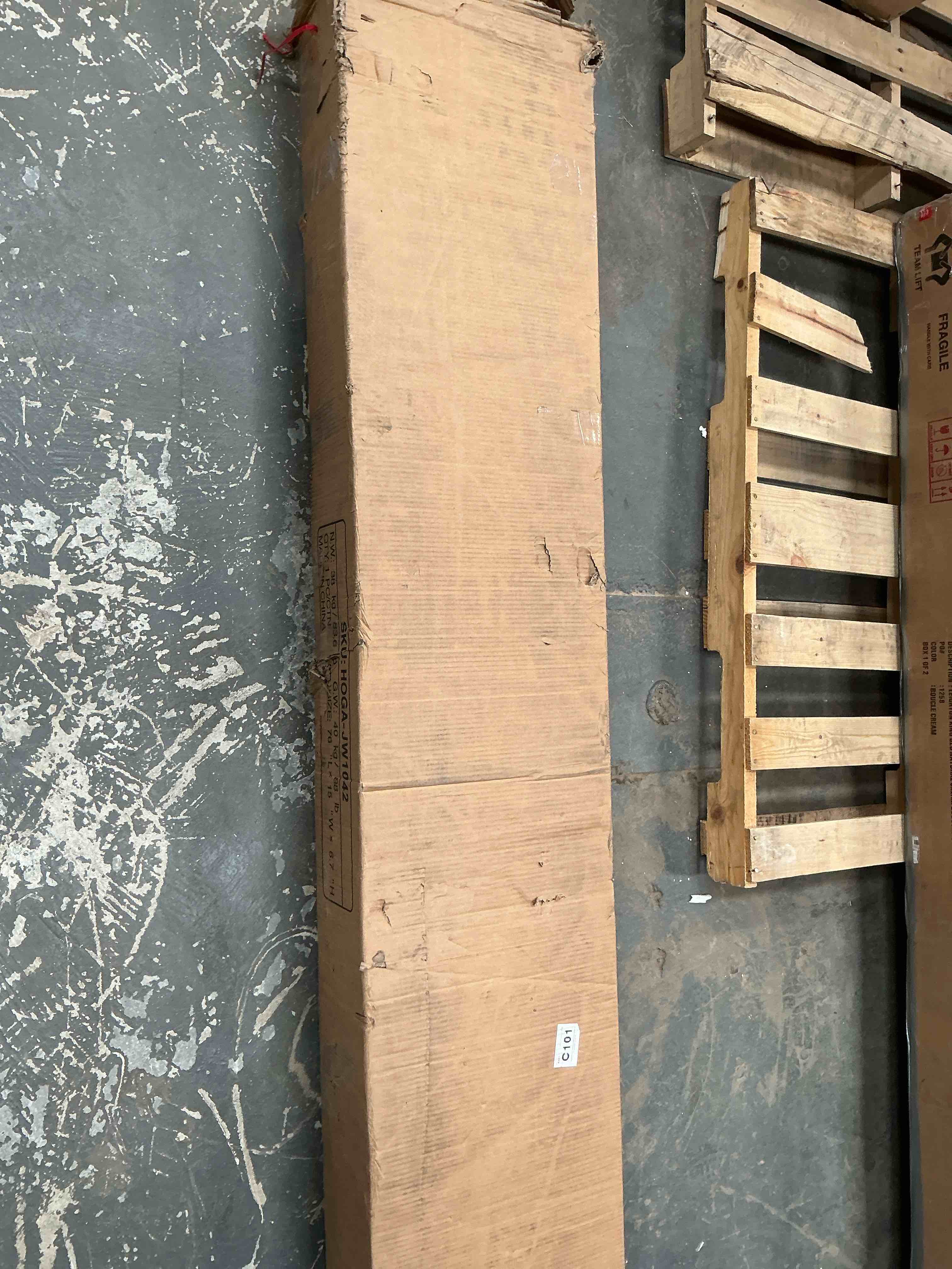 Condition photo showing Good Condition for 76“ X 15“ SOFA TABLE