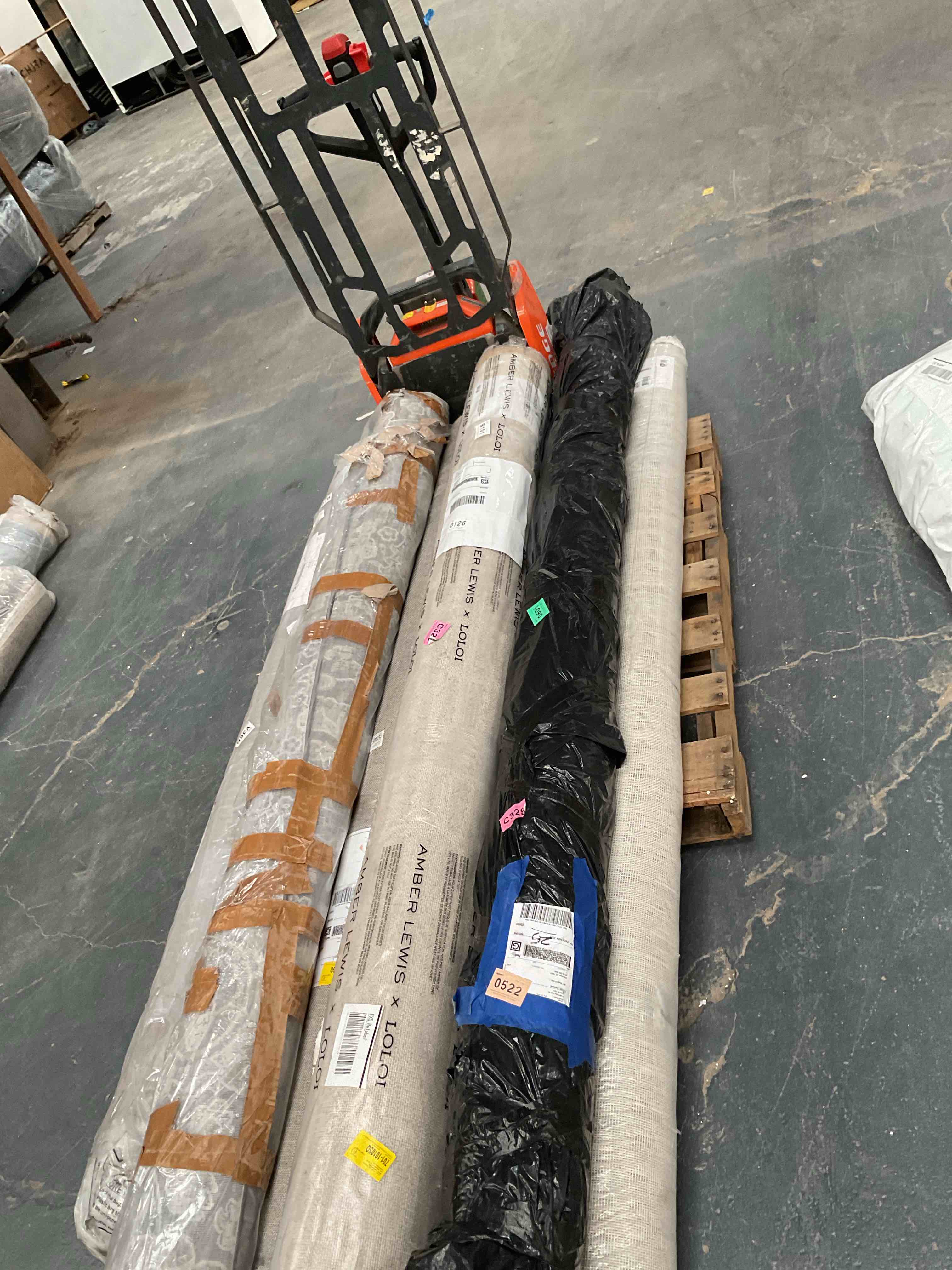 Condition photo showing Good Condition for LARGE BRIGHT COLORED AREA RUG