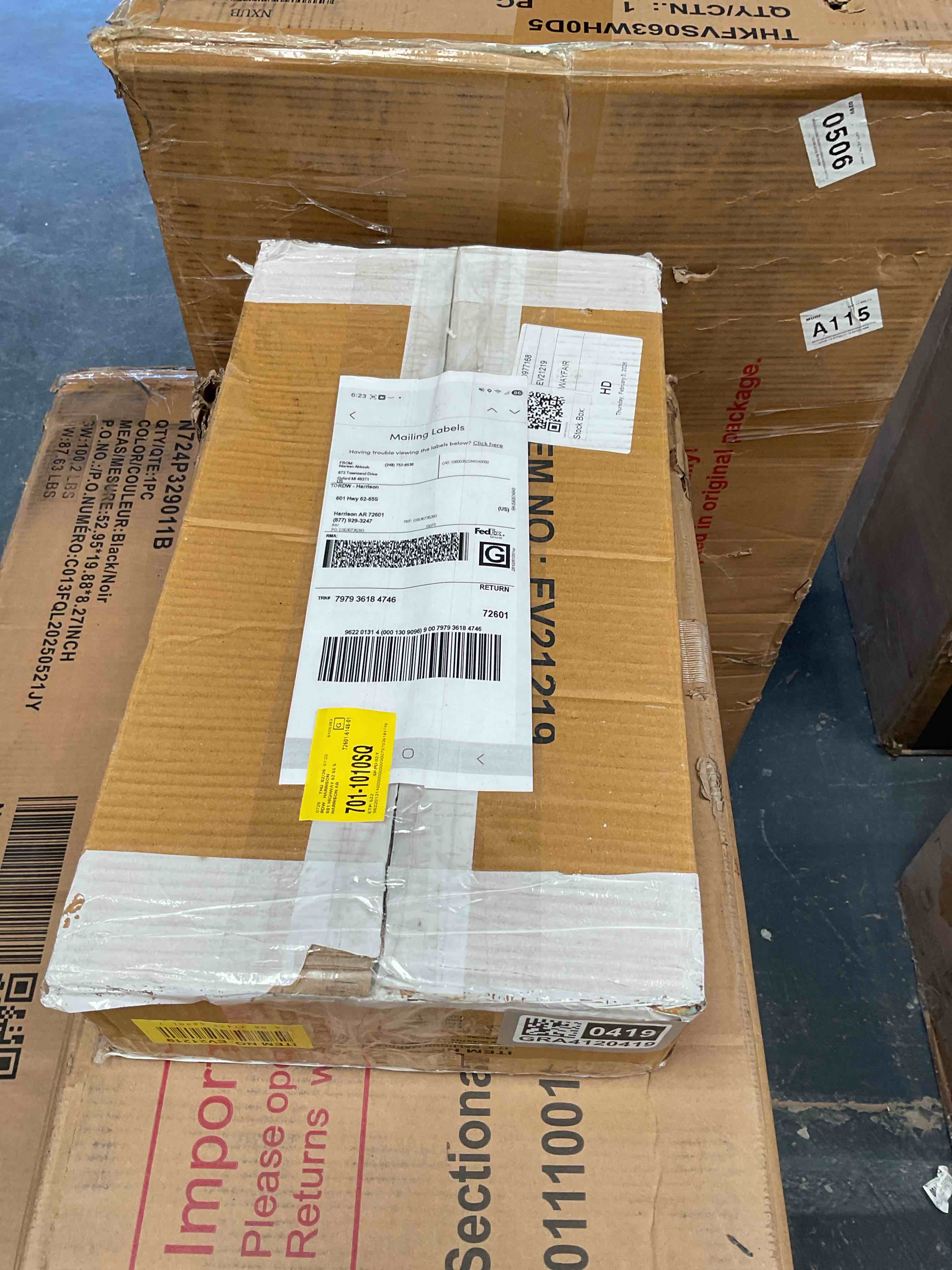 Condition photo showing Good Condition for Brayden StudioÂ® 18" Calhoun Marble Tray