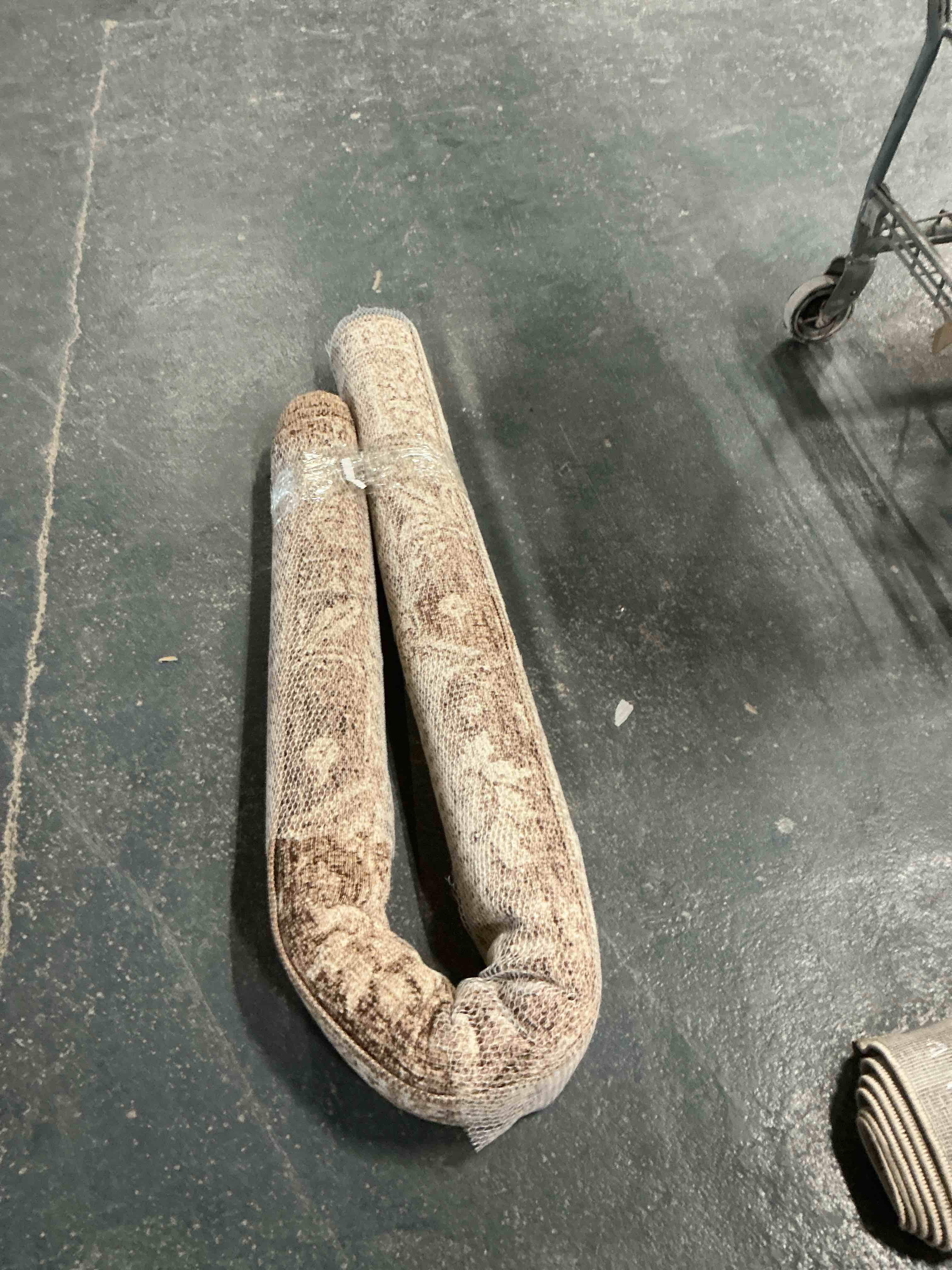 Condition photo showing Good Condition for Oriental Rug