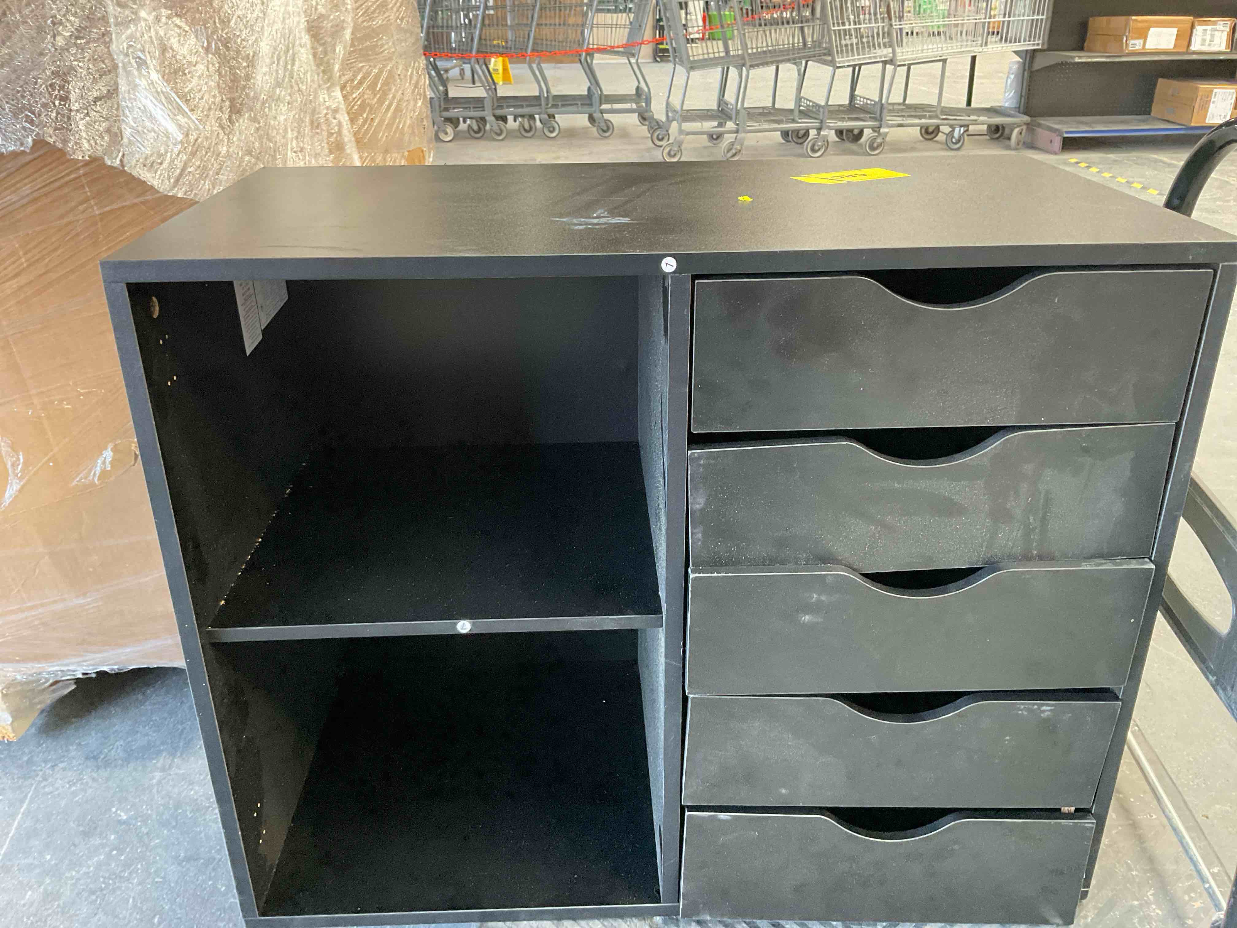 Storage cabinet