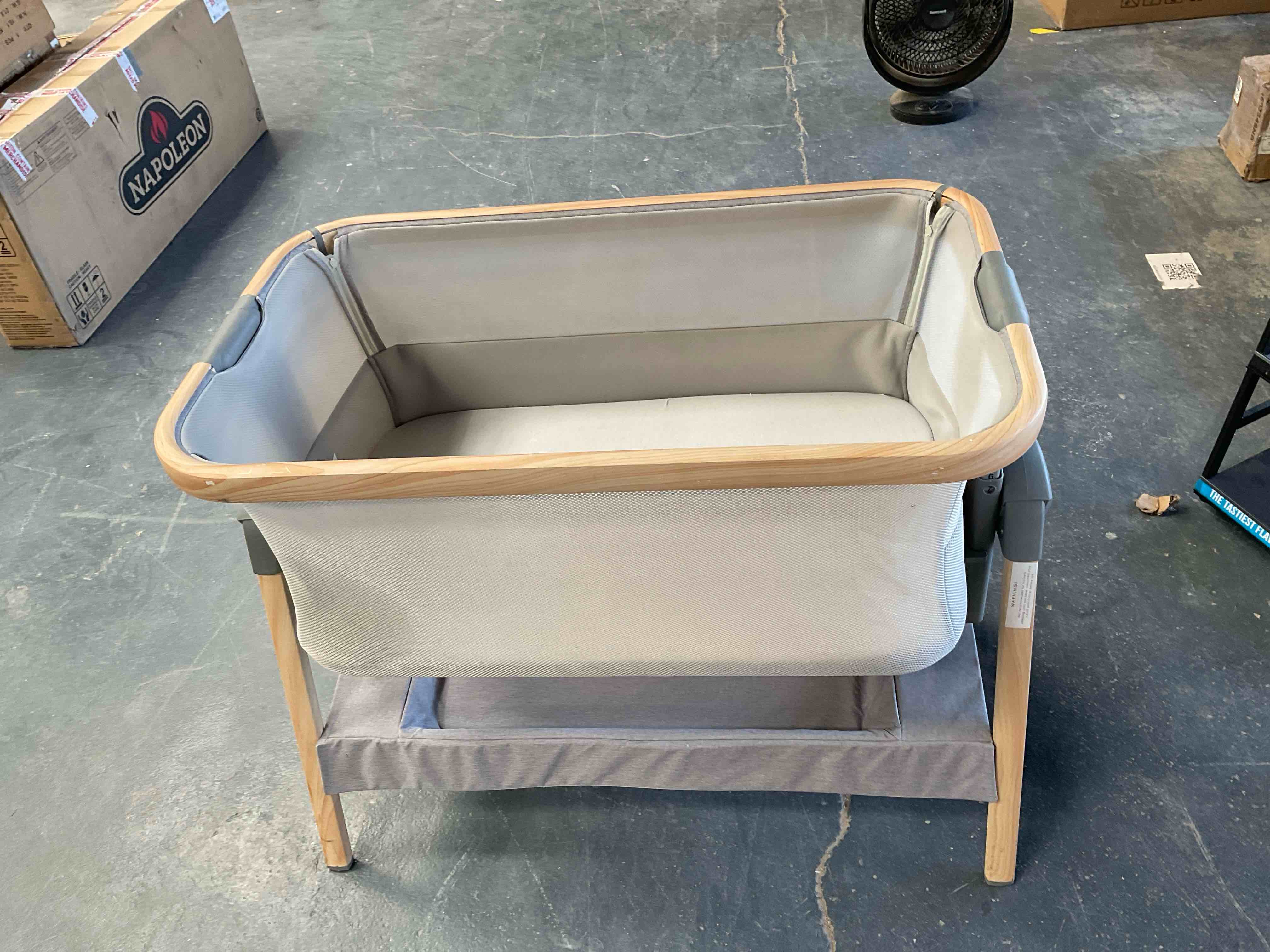 Condition photo showing Good Condition for Venice child California dreaming bedside sleeper and crib