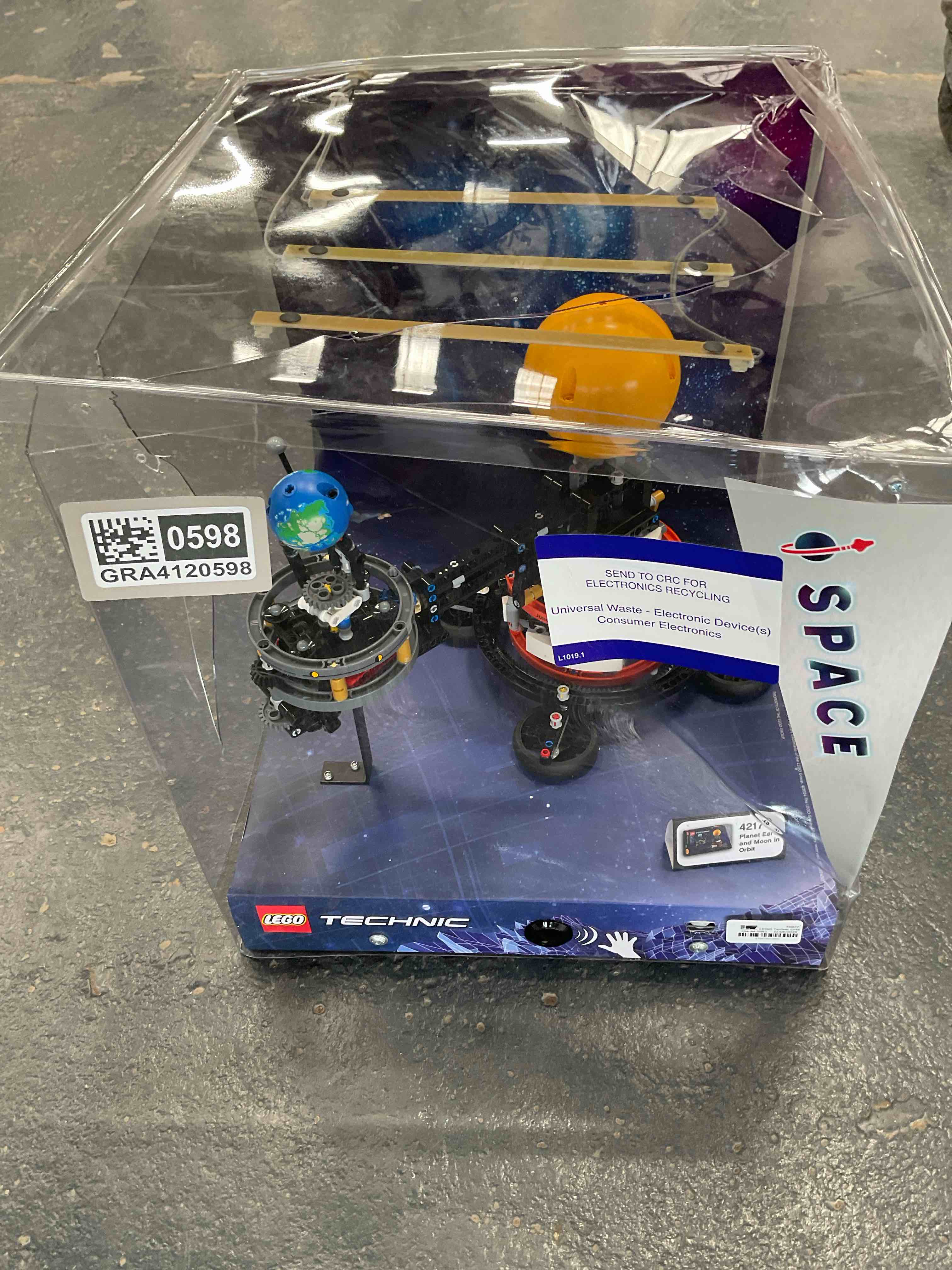 Condition photo showing Good Condition for Lego technic space display