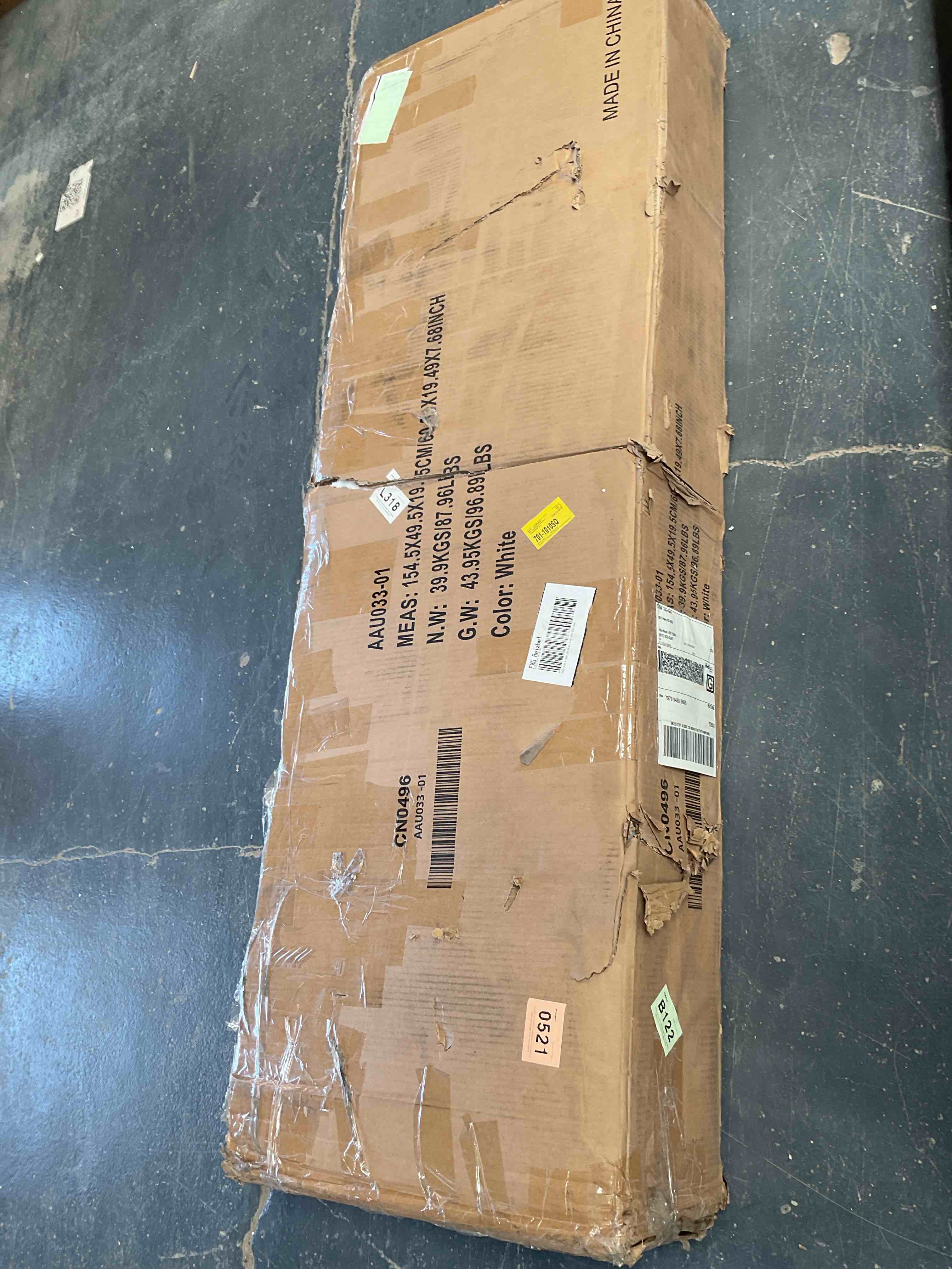 Condition photo showing Good Condition for white shelf