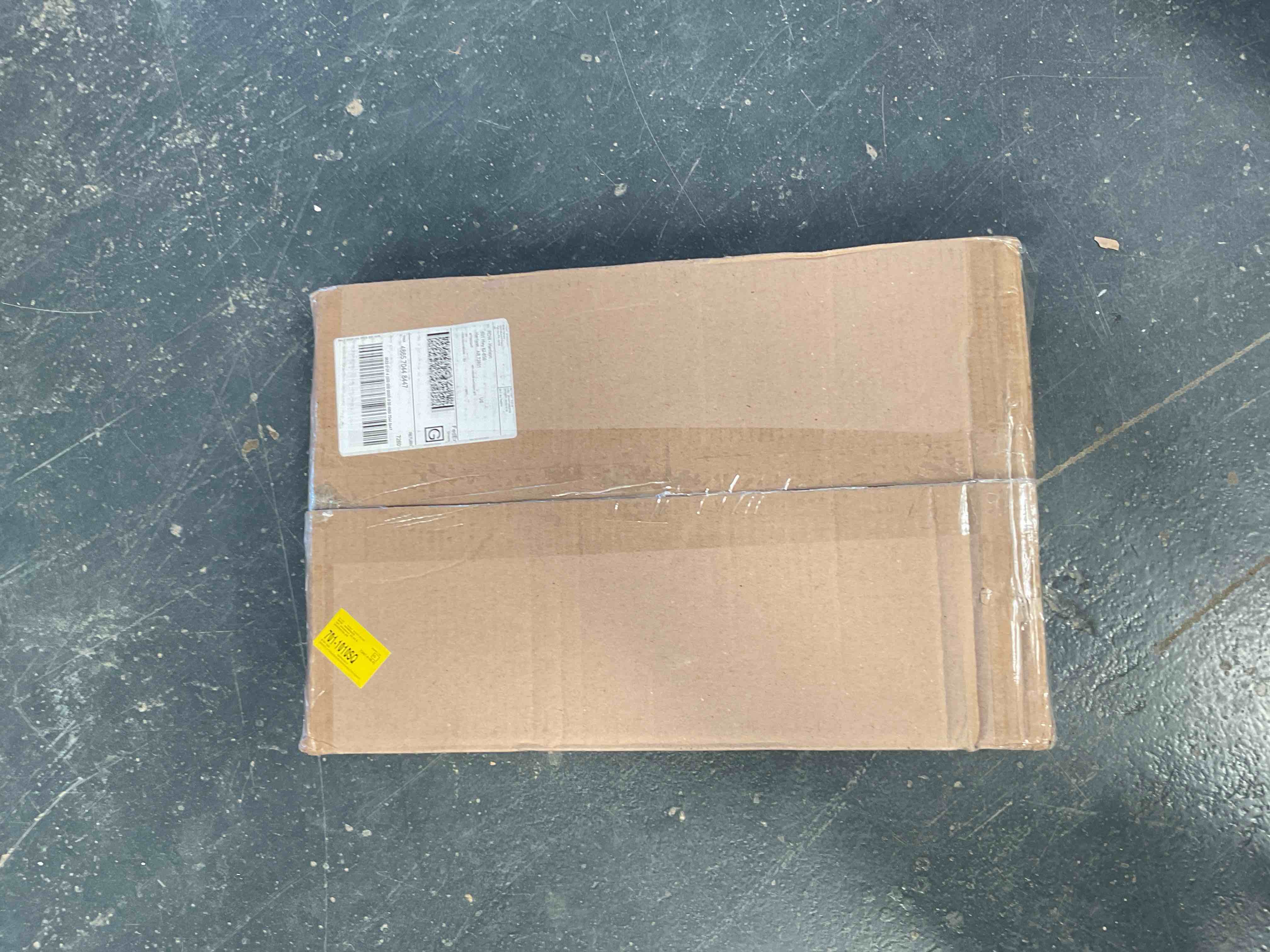 Condition photo showing Good Condition for black toilet seat