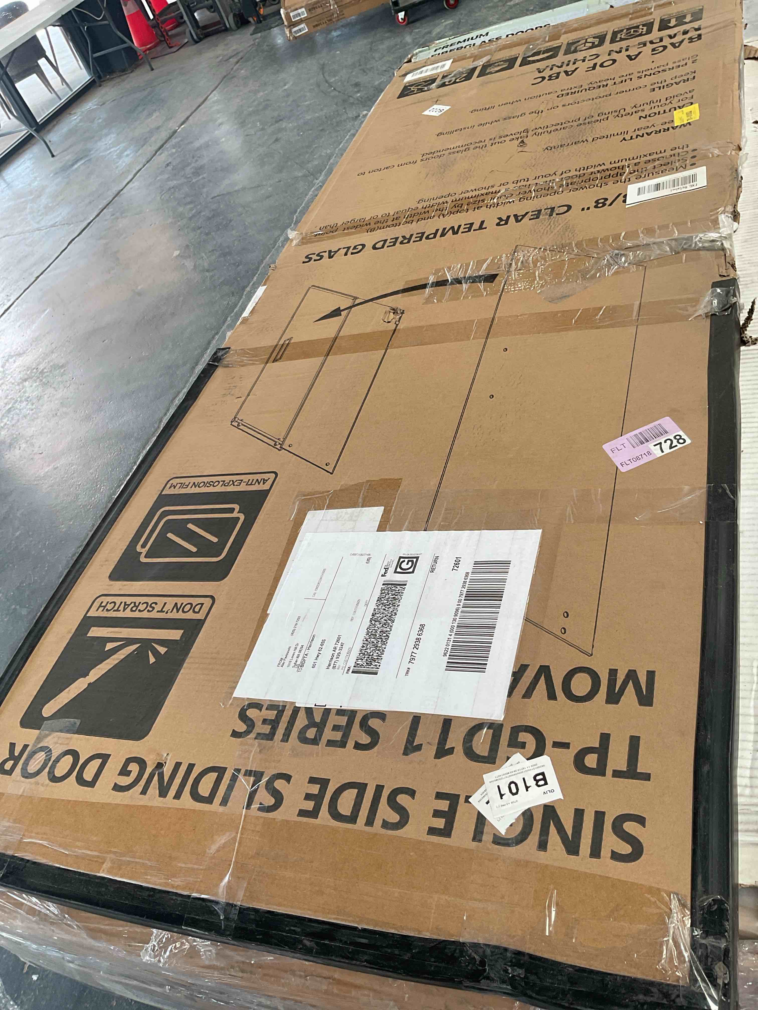 Condition photo showing Good Condition for (incomplete) 54"x76" tempered glass