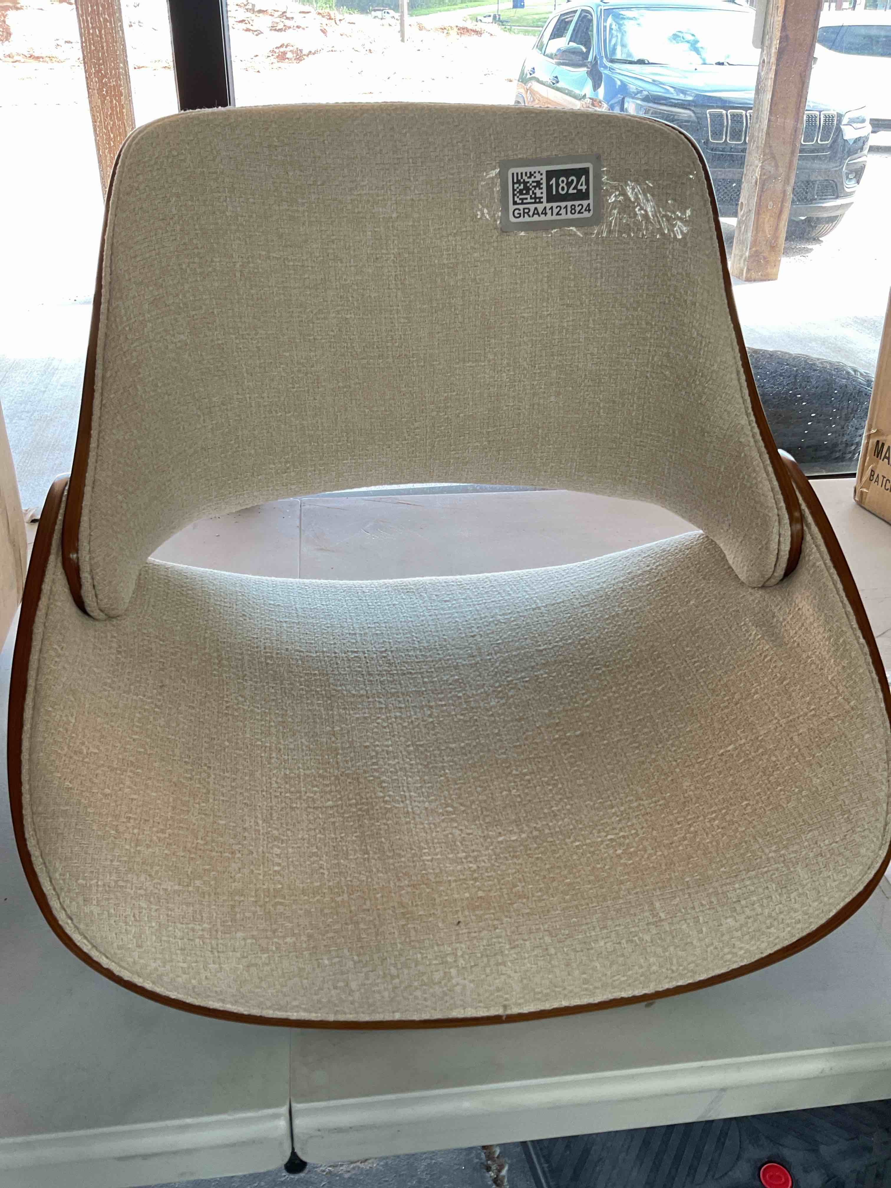 Condition photo showing Good Condition for polyester blend office chair