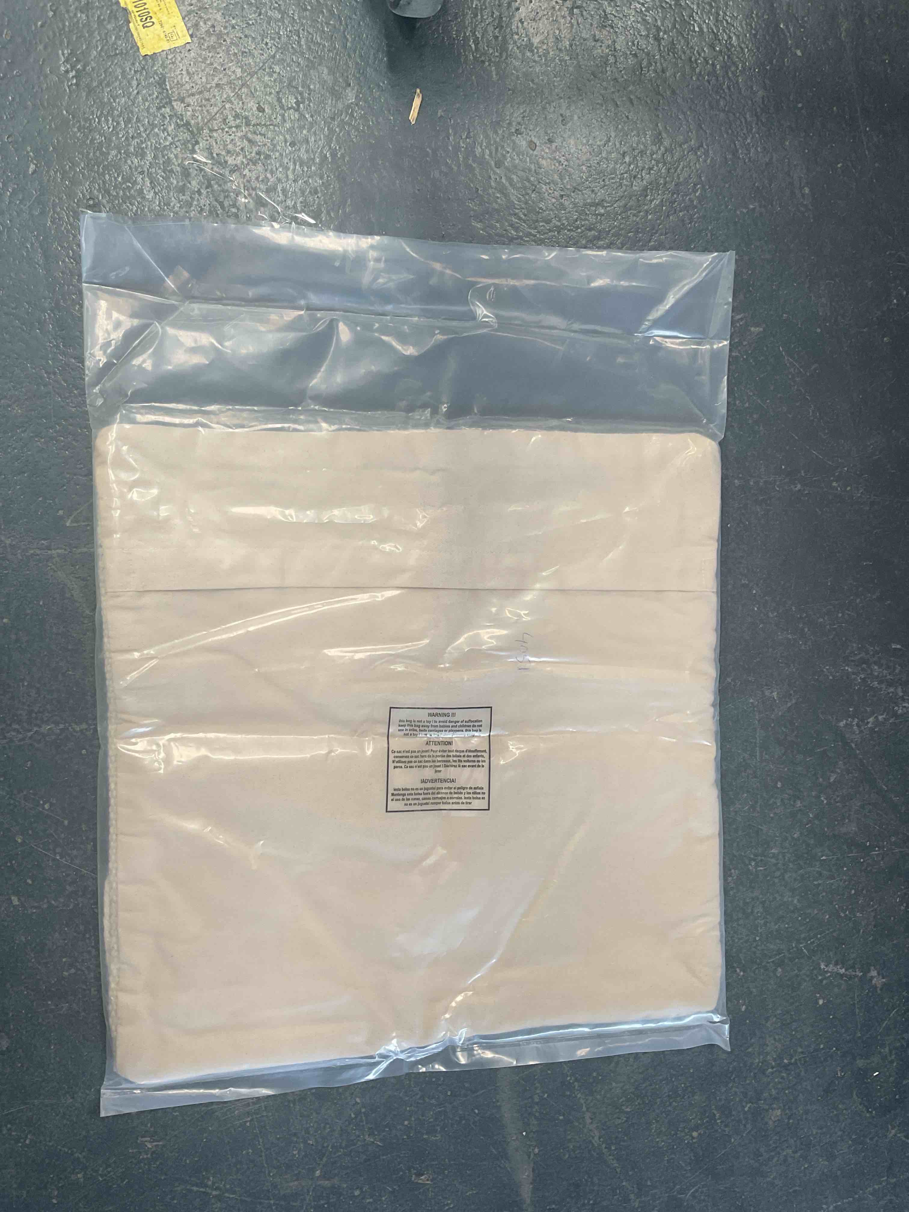 Condition photo showing Good Condition for surya pillow case