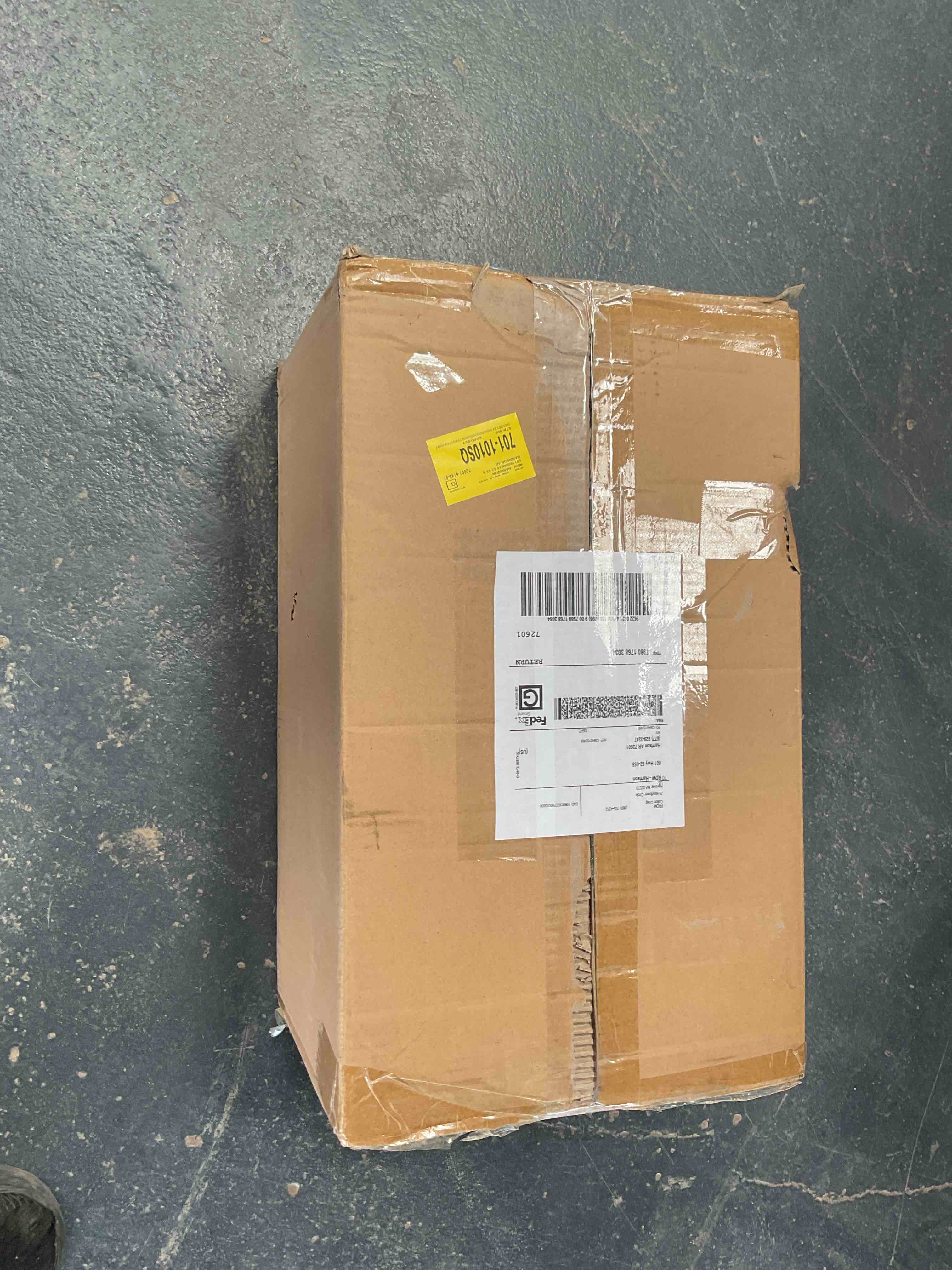 Condition photo showing Good Condition for traditional recessed wall light