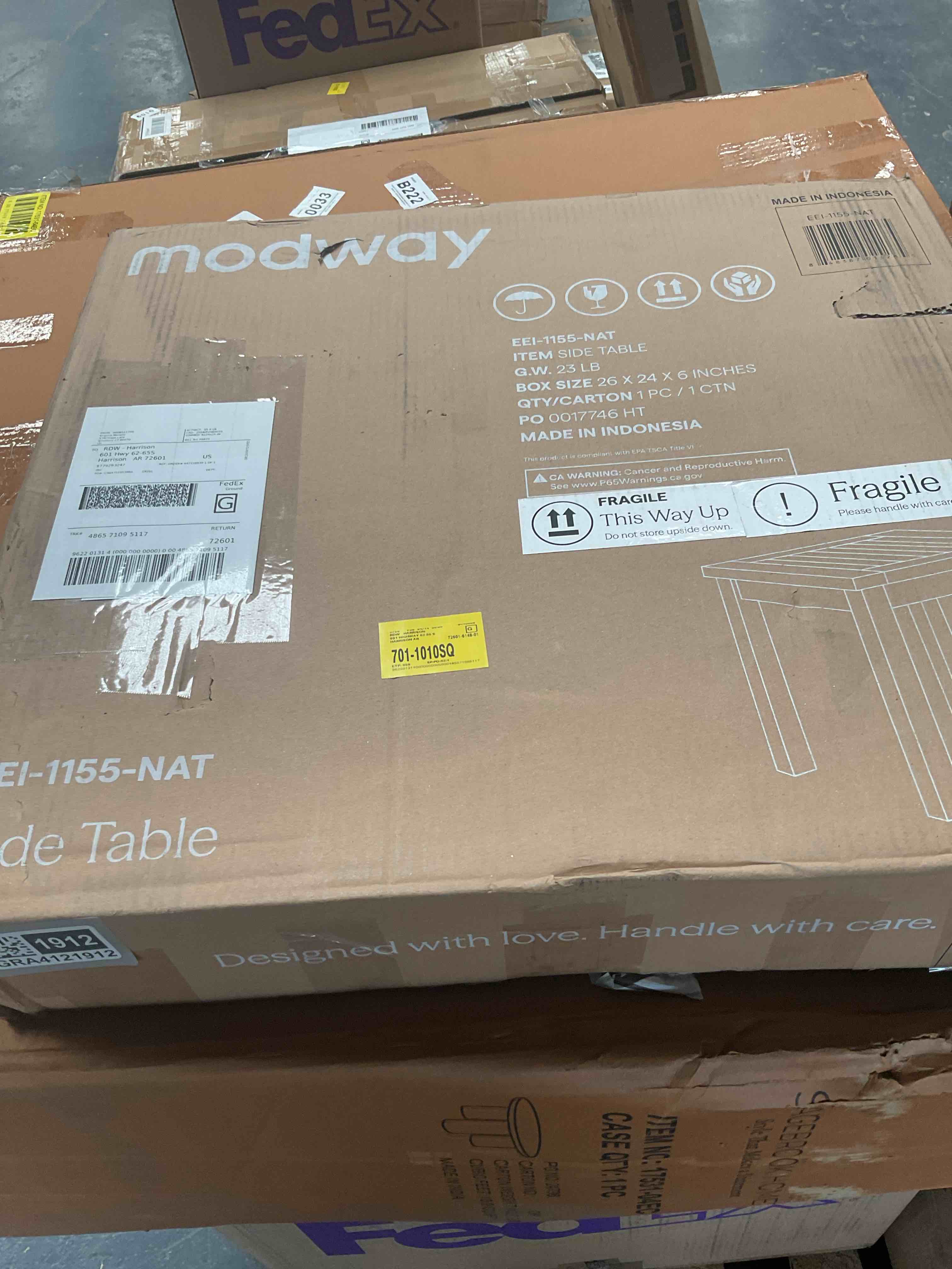 Condition photo showing Good Condition for side table