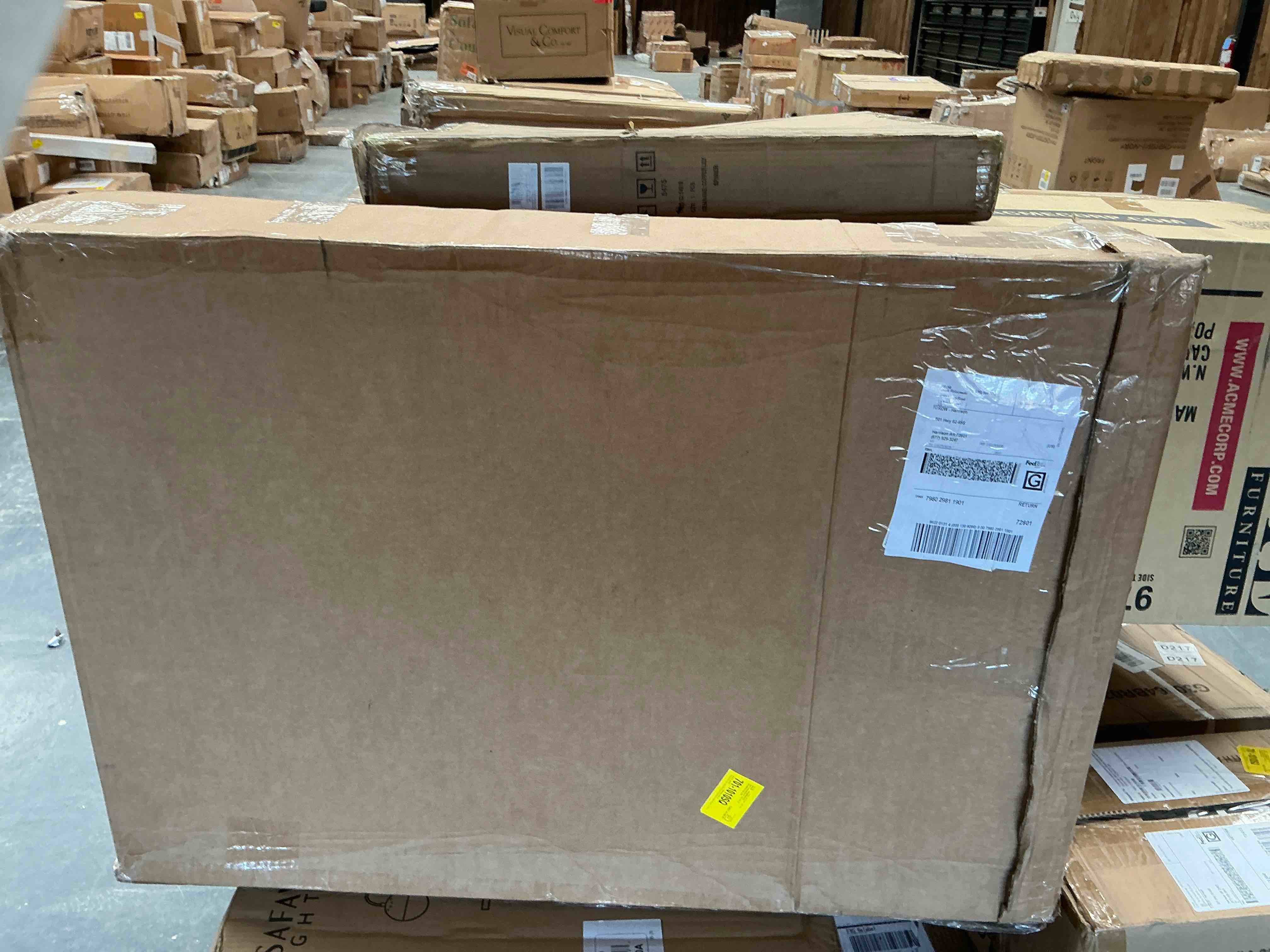 Condition photo showing Good Condition for antique botanical in blue v - 3 piece wrapped canvas painting set