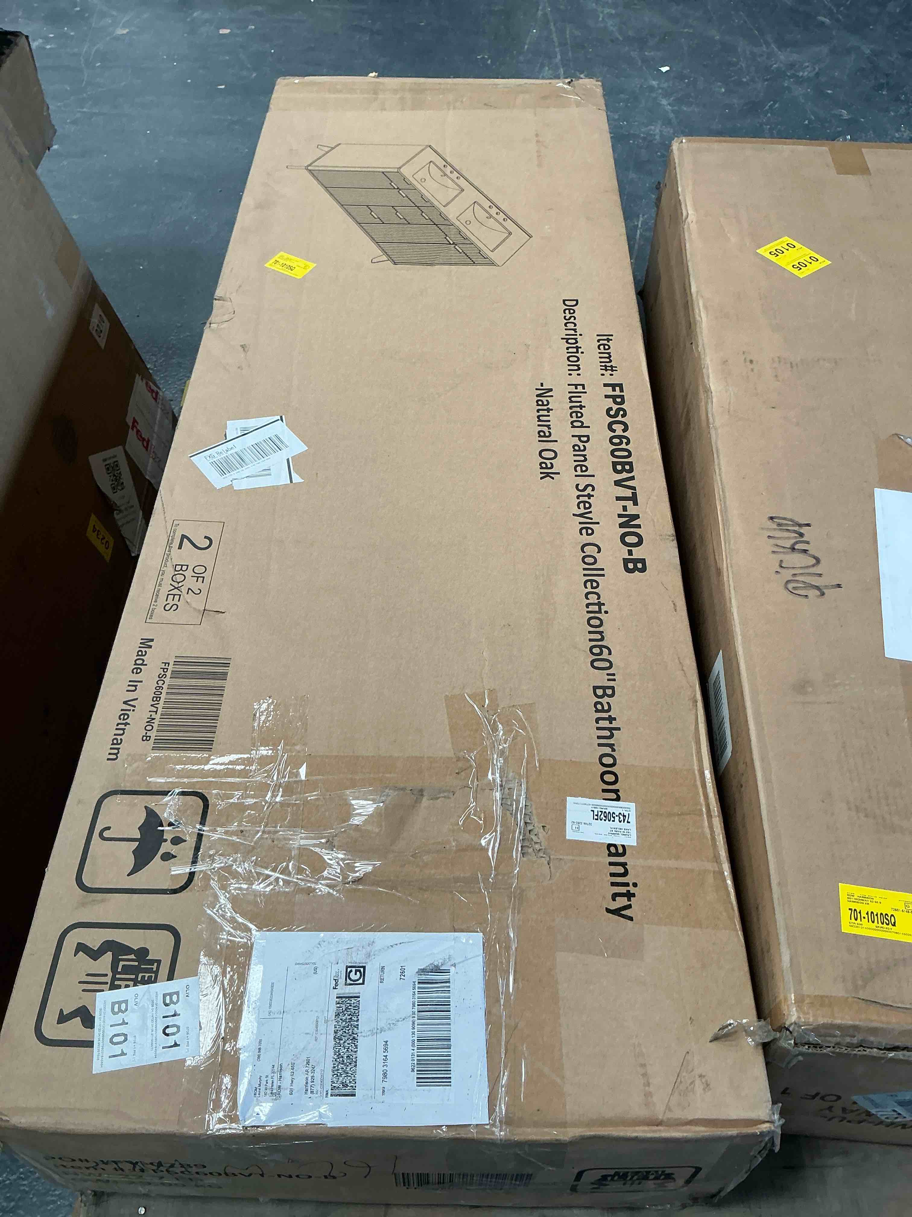 Condition photo showing Good Condition for 60'' free standing double bathroom vanity with engineered stone top, soft-close doors