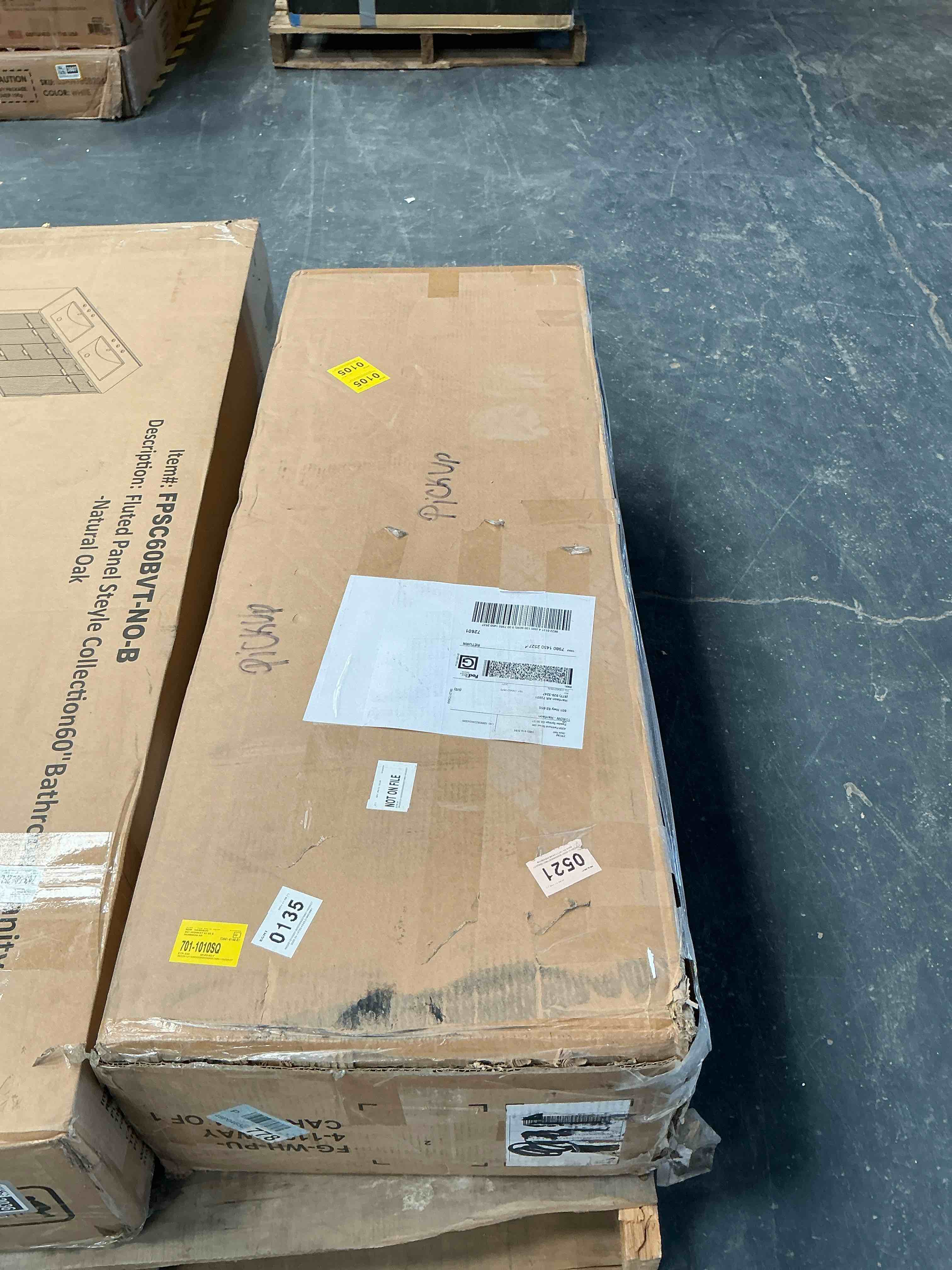 Condition photo showing Good Condition for arkia 5 drawer 31.5" w dresser