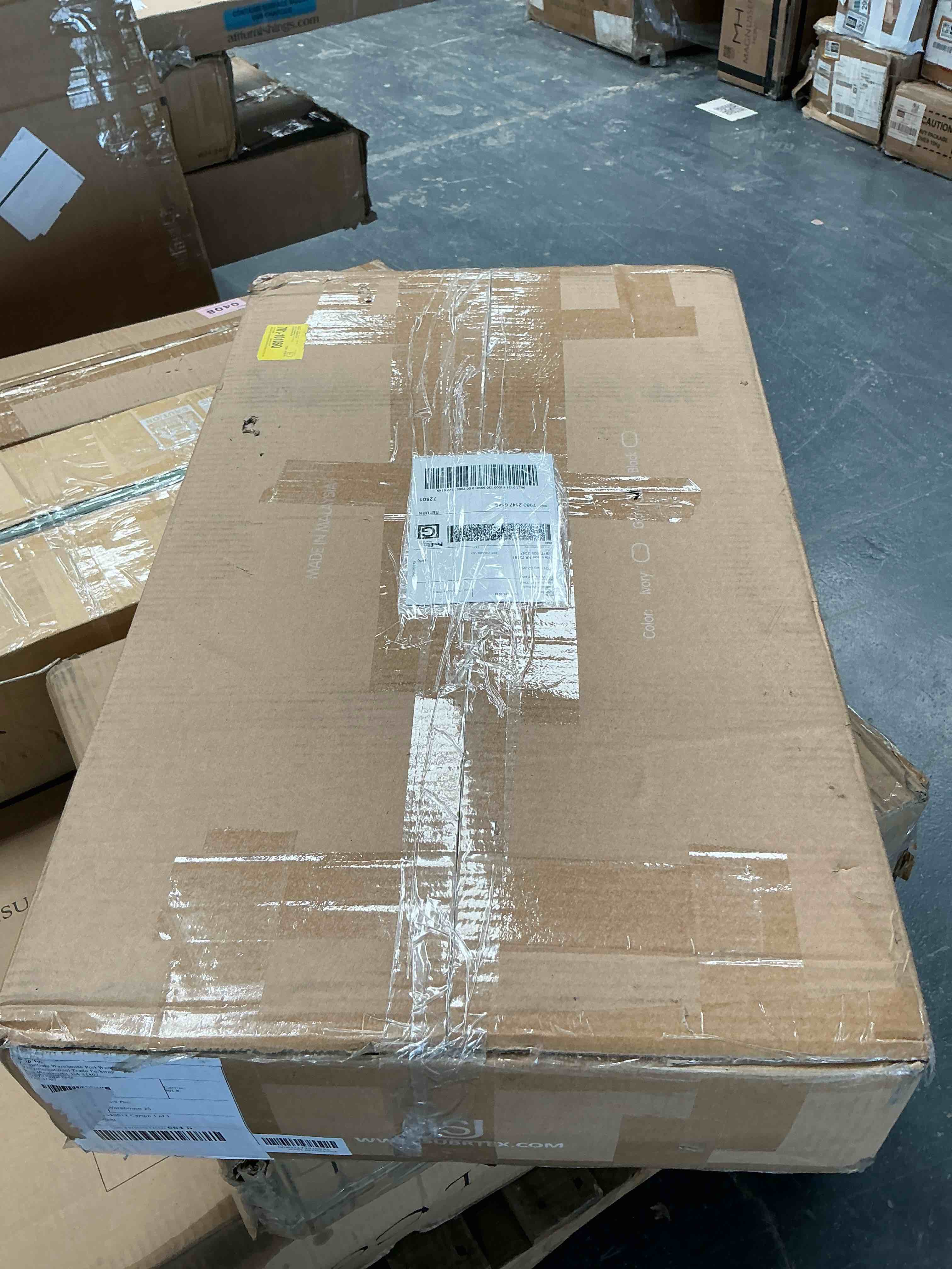 https://s3.amazonaws.com/lotting-images-prod/RustDustWanderlust/GRA4122063_1776884755927.jpeg