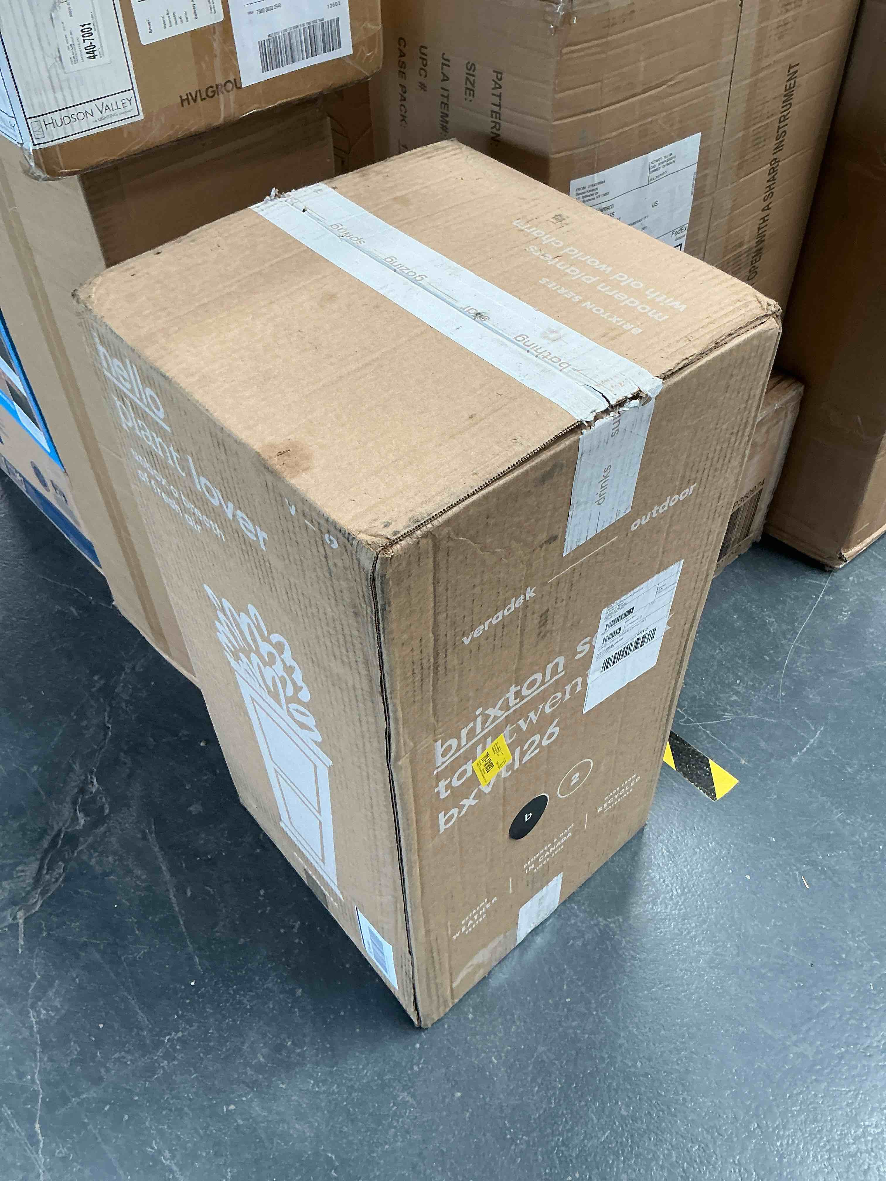 Condition photo showing Good Condition for abram tall planter box