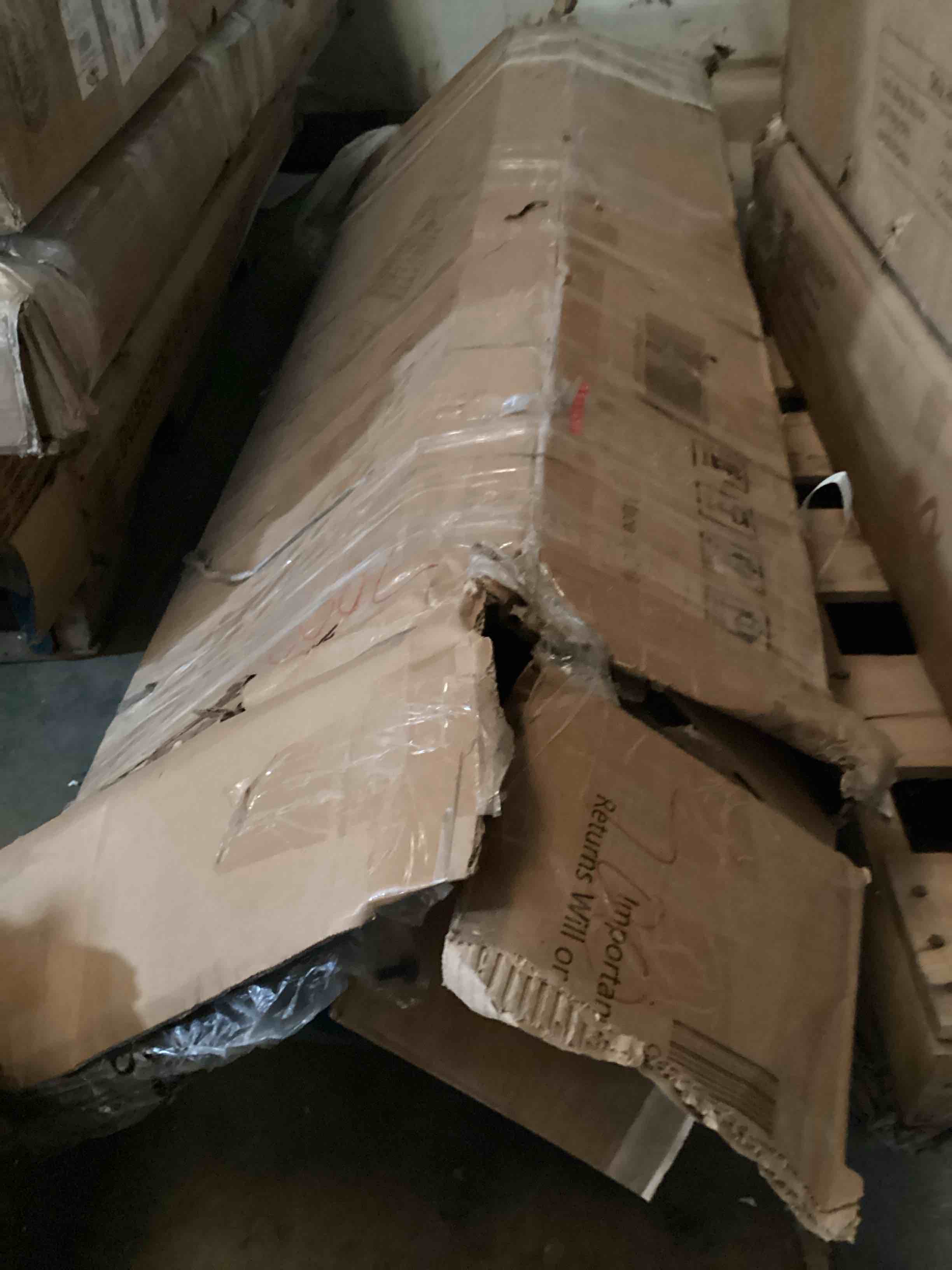 Condition photo showing Good Condition for platform bed frame