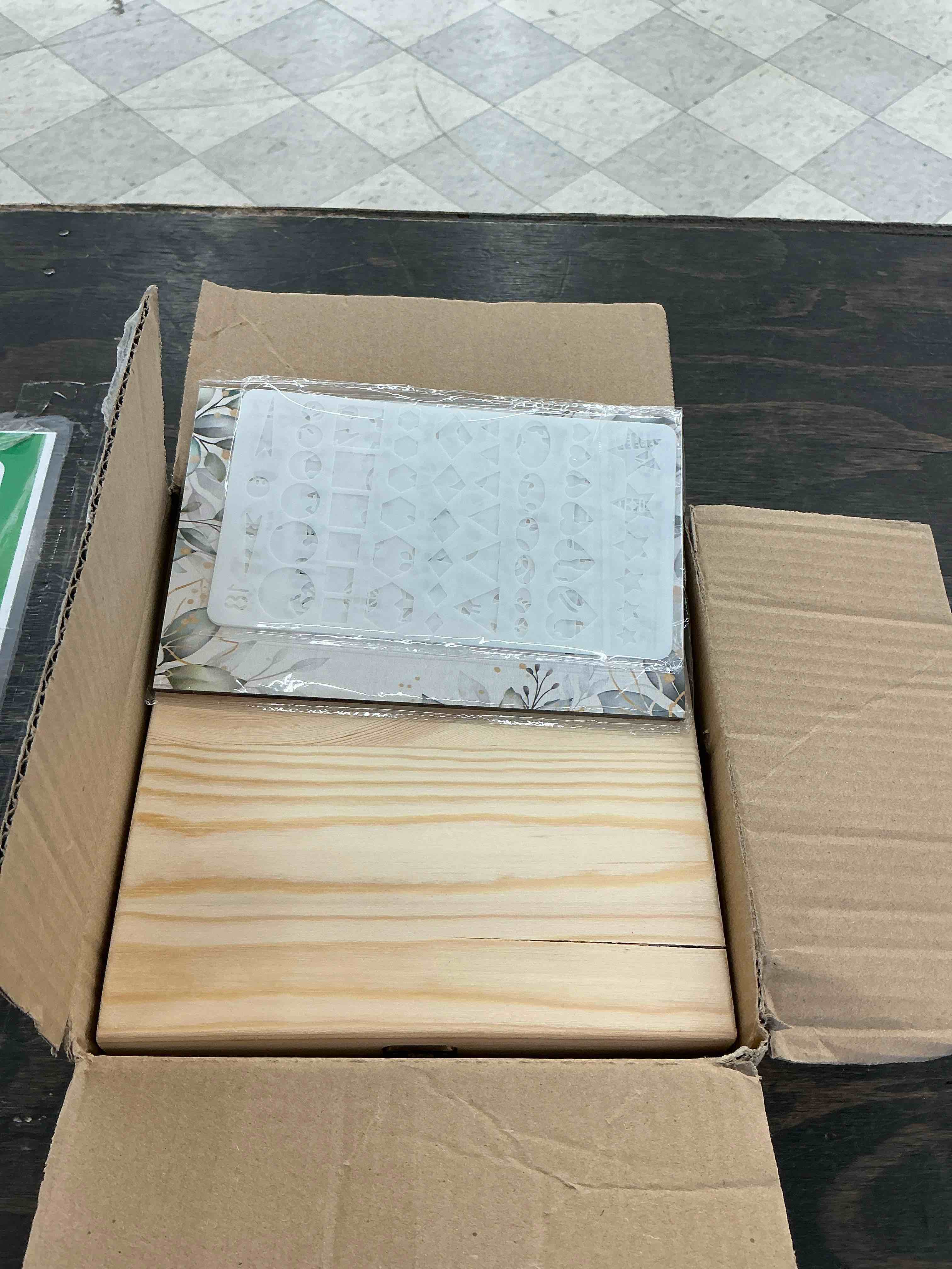 Baby shower decorative box