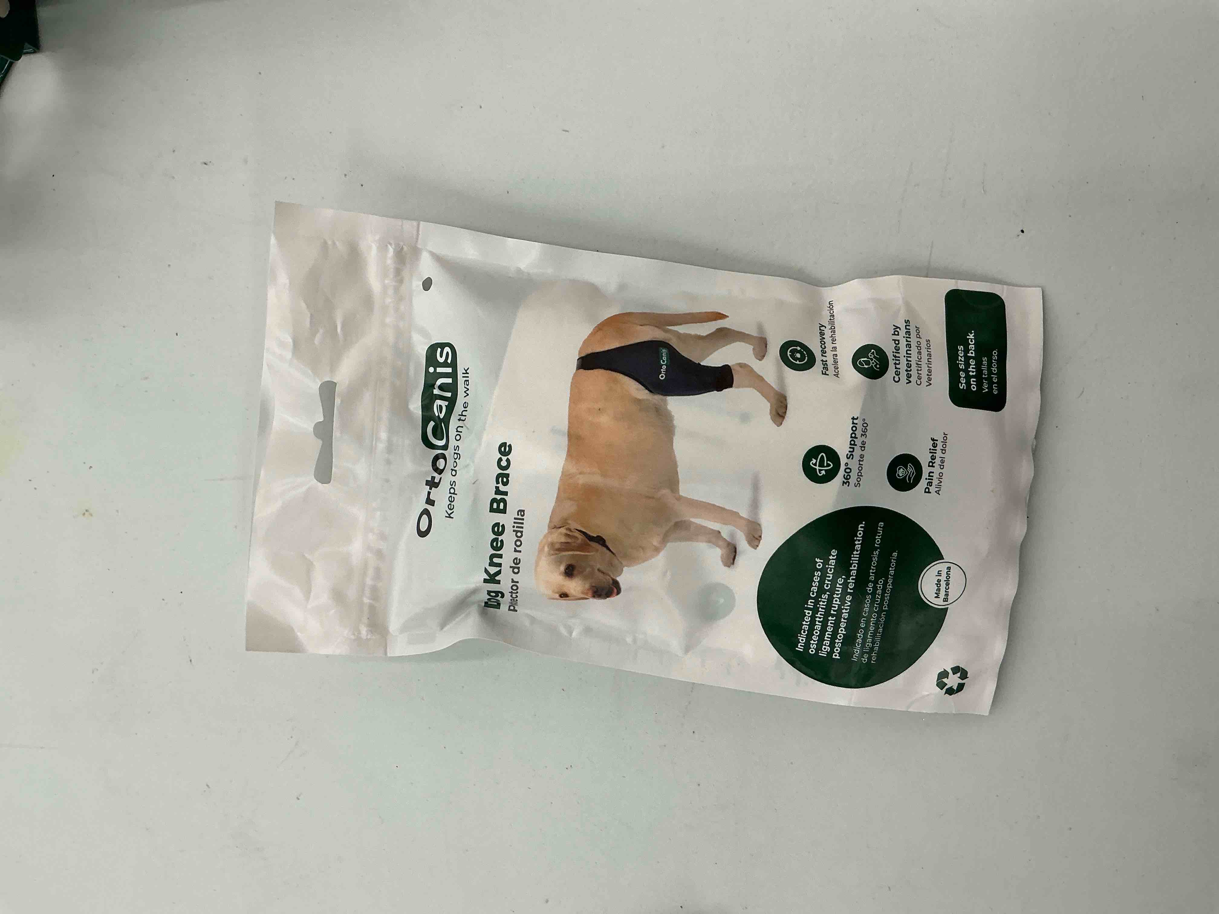 Dog knee brace for medium sized dog 