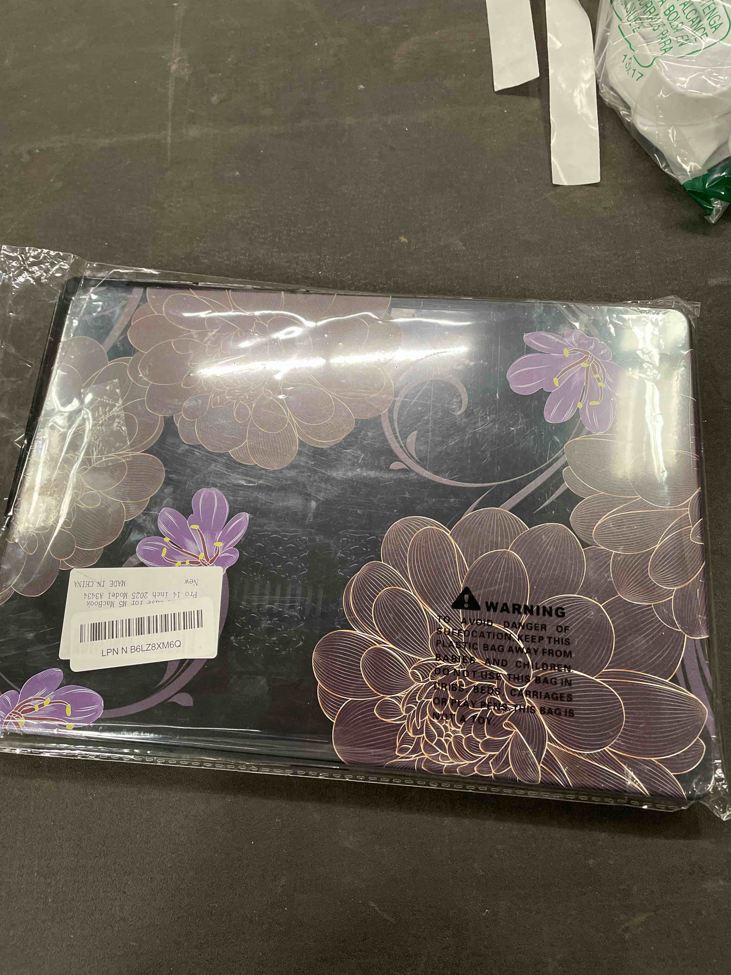 https://s3.amazonaws.com/lotting-images-prod/RustDustWanderlust/GRA4138343_1772128094576.jpeg