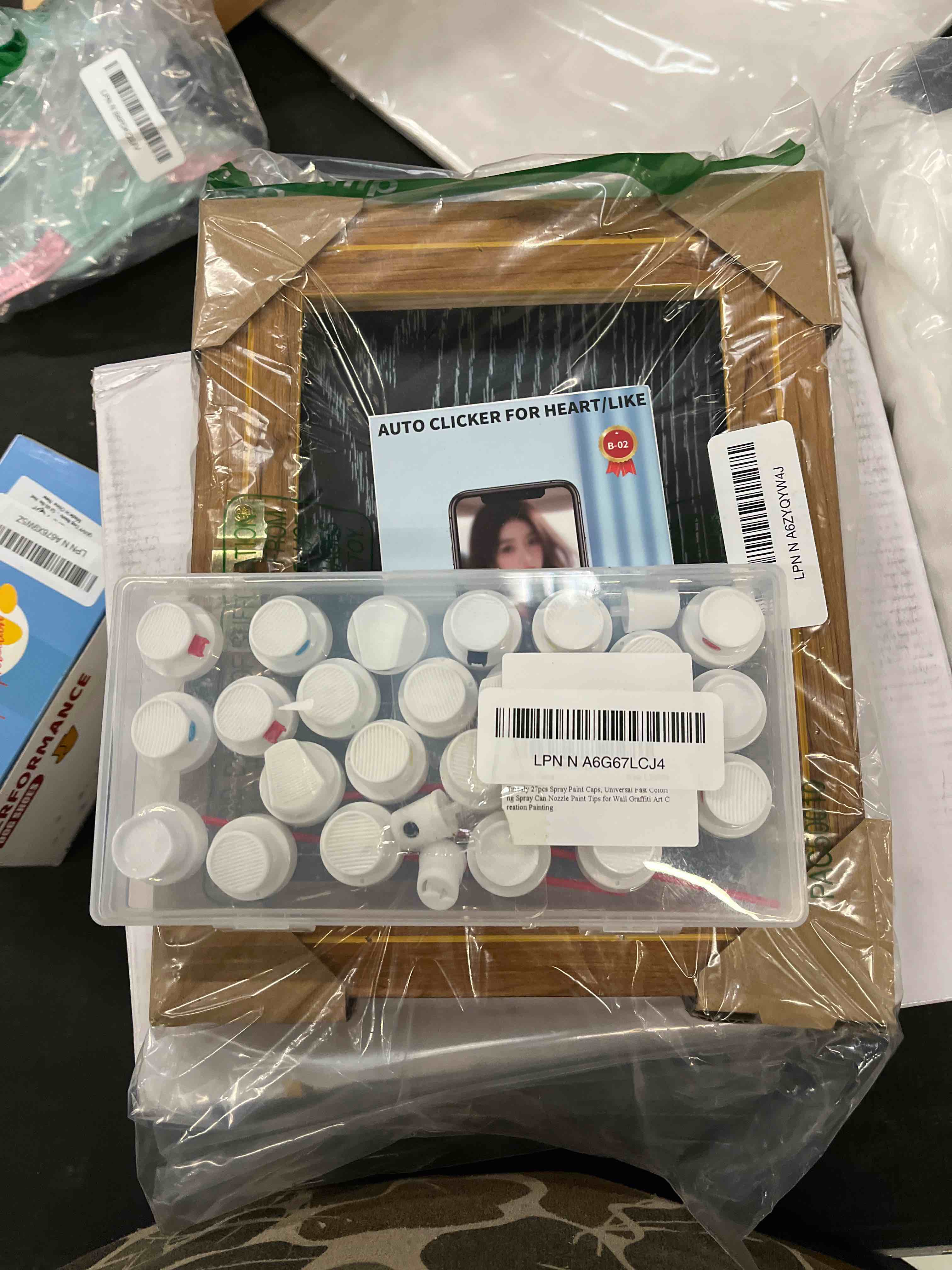 Condition photo showing Good Condition for Tinoaly 27pcs Spray Paint Caps, Universal Fast Coloring Spray Can Nozzle Paint Tips for Wall Graffiti Art Creation Painting