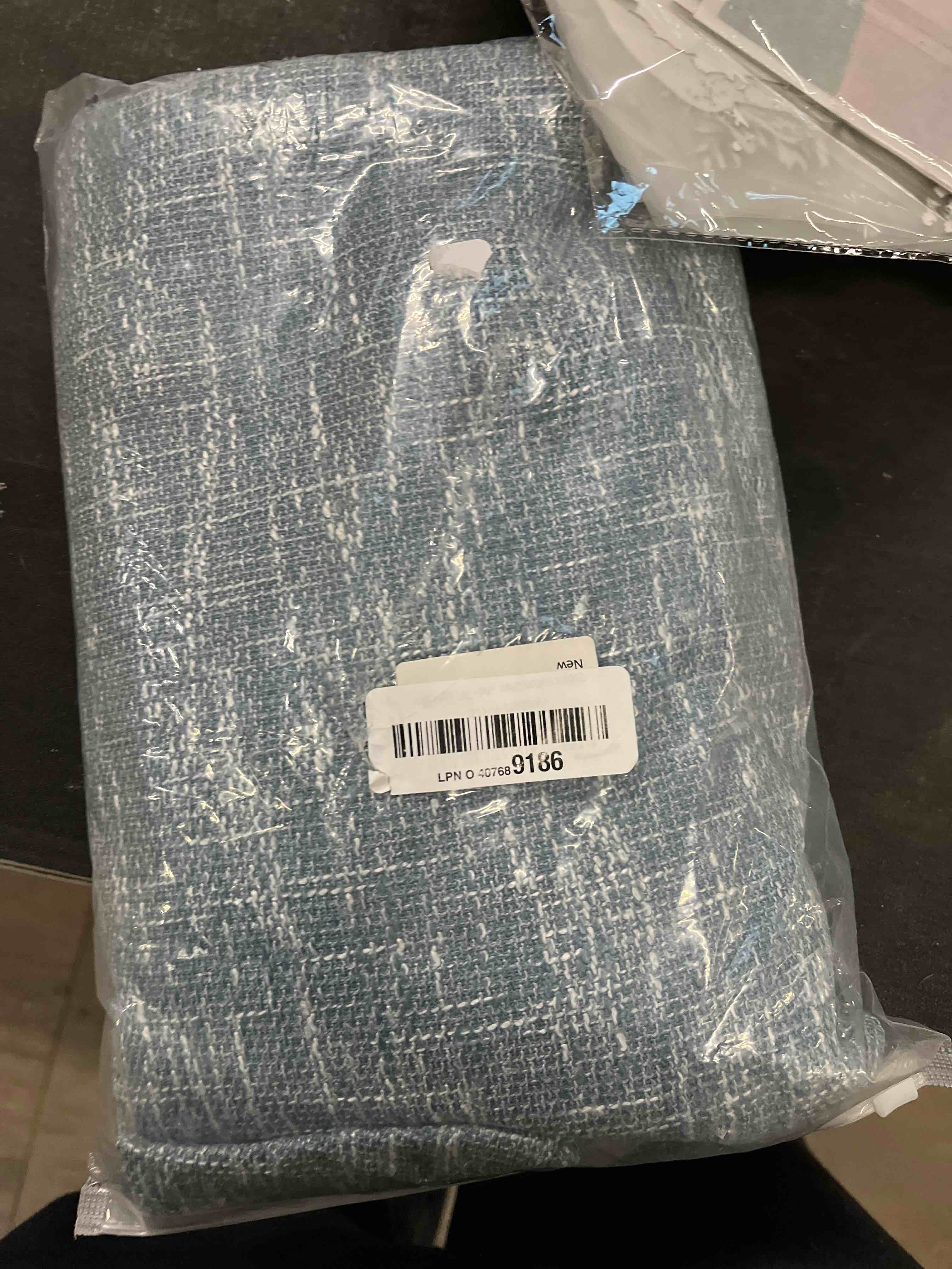 Qubjus Cotton Linen Round Tablecloth, Farmhouse Solid Color Table Cloth Wrinkle-Proof Heavy Weight T