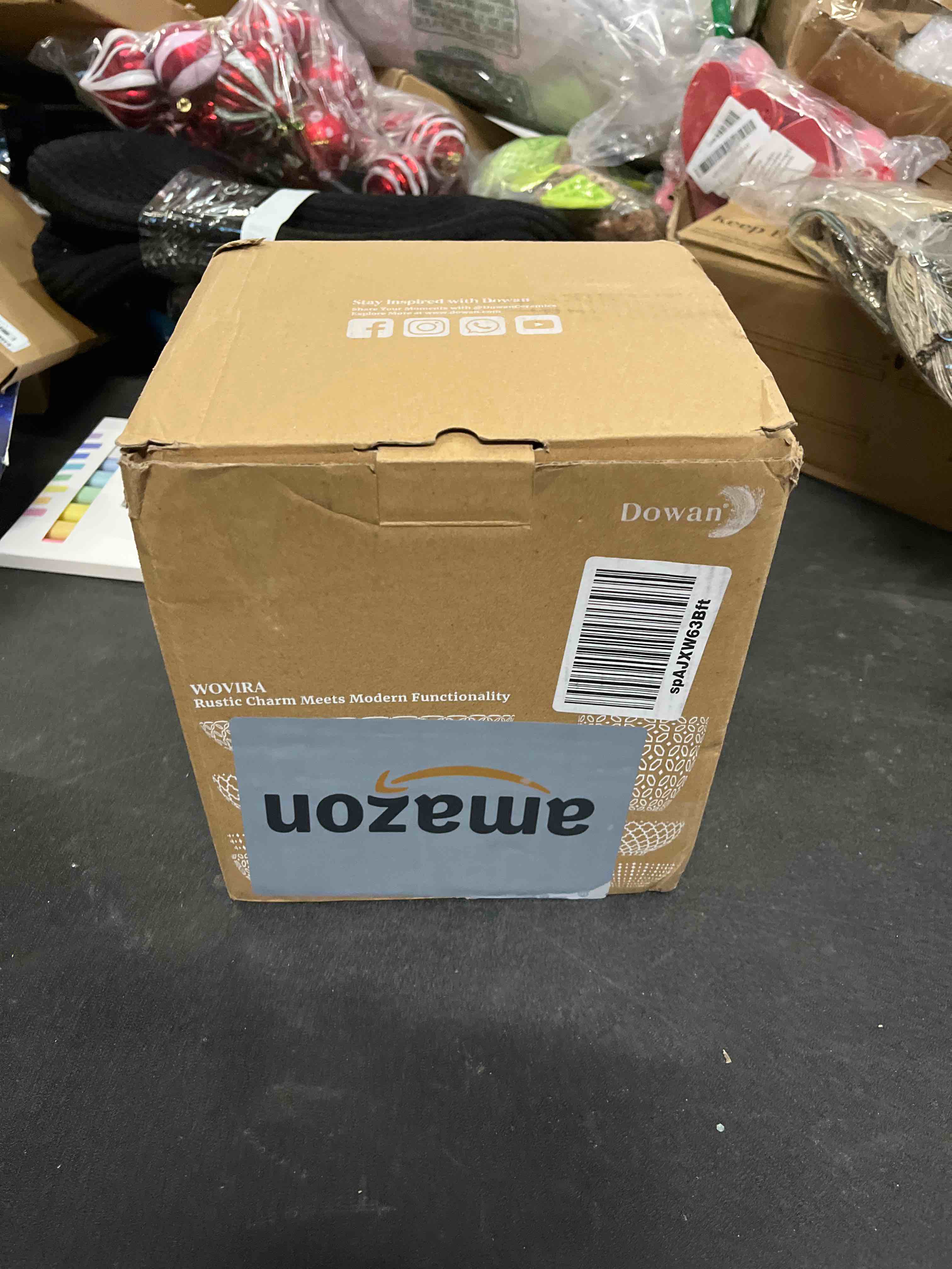 Condition photo showing Good Condition for DOWAN 360° Rotating Extra Large Cooking Utensil Holder, 7.6" Kitchen Utensil Holder for Countertop, Utensil Crock for Farmhouse Kitchen Decor, Ceramic Stable Utensil Caddy, White Embossed White Embossed 7.6 Inch