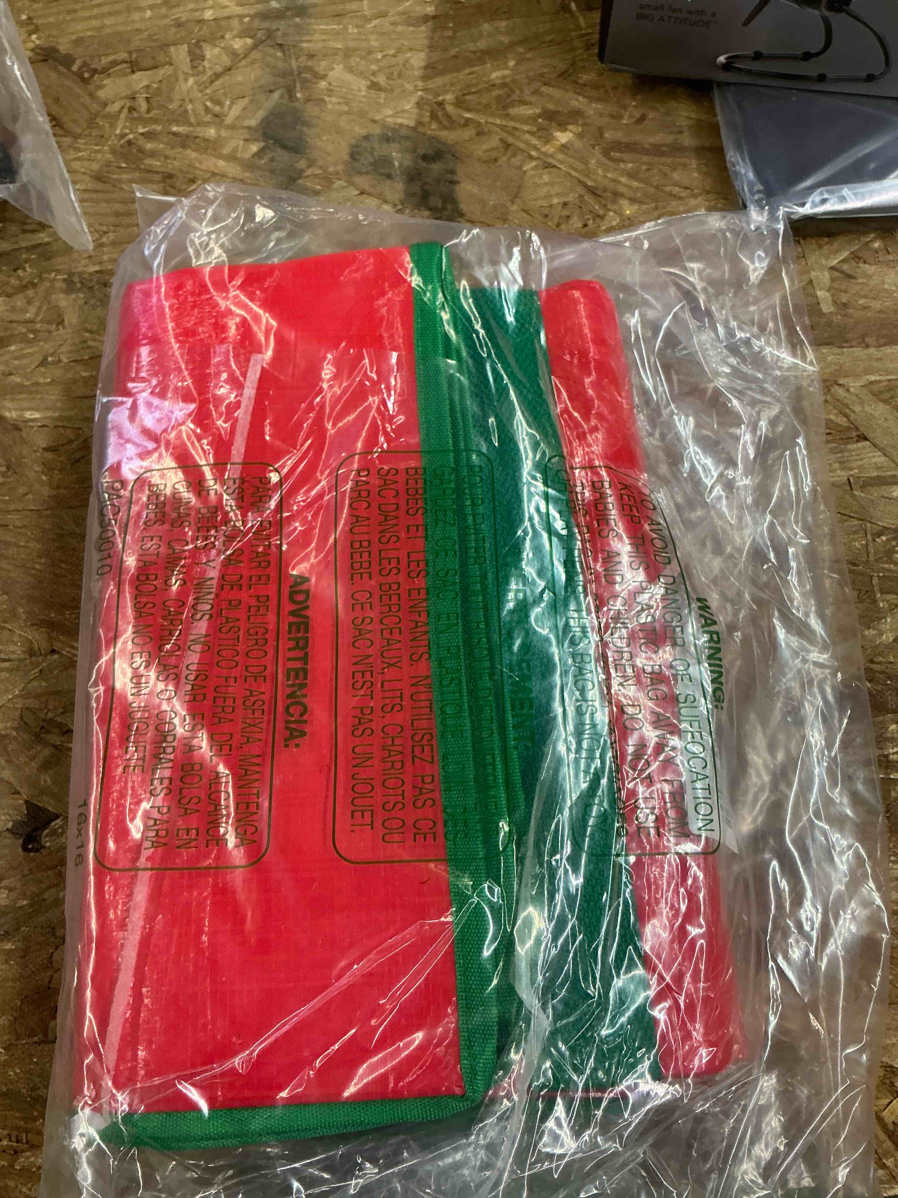 Condition photo showing Good Condition for Cosy Family 7.5 ft Christmas Tree Storage Bag - Durable Heavy Duty Extra Large Artificial Xmas Holiday Tree Bag with Reinforced Handles and Dual Zippers Wide Opening - Red Red 7.5 Foot