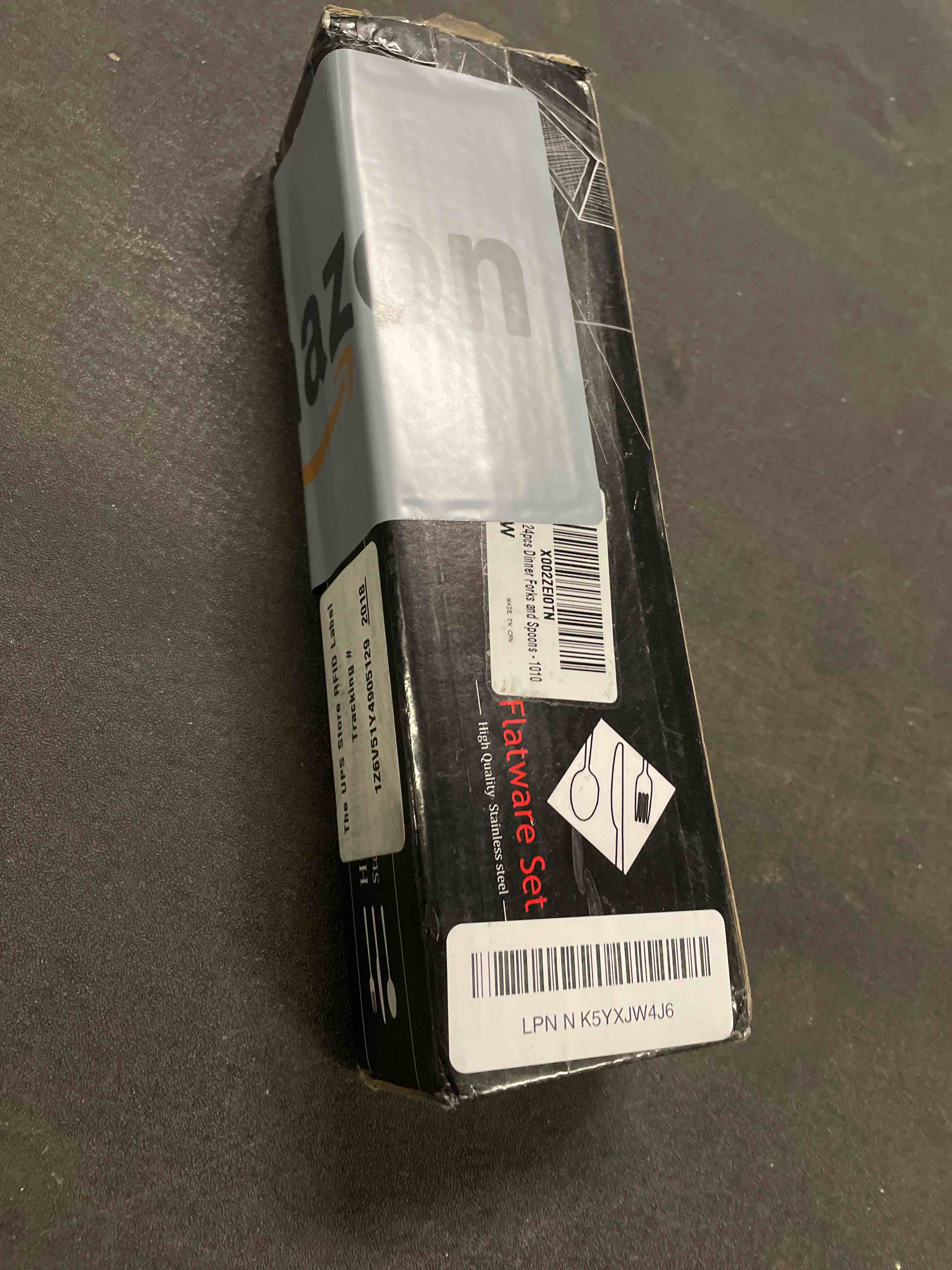 Condition photo showing Good Condition for HaWare 24-piece Forks and Spoons (8 Inches) Silverware Set, 18/0 Stainless Steel Serving Flatware Cutlery for Home, Kitchen and Restaurant, Mirror Polished, Dishwasher Safe Classic 24 pieces