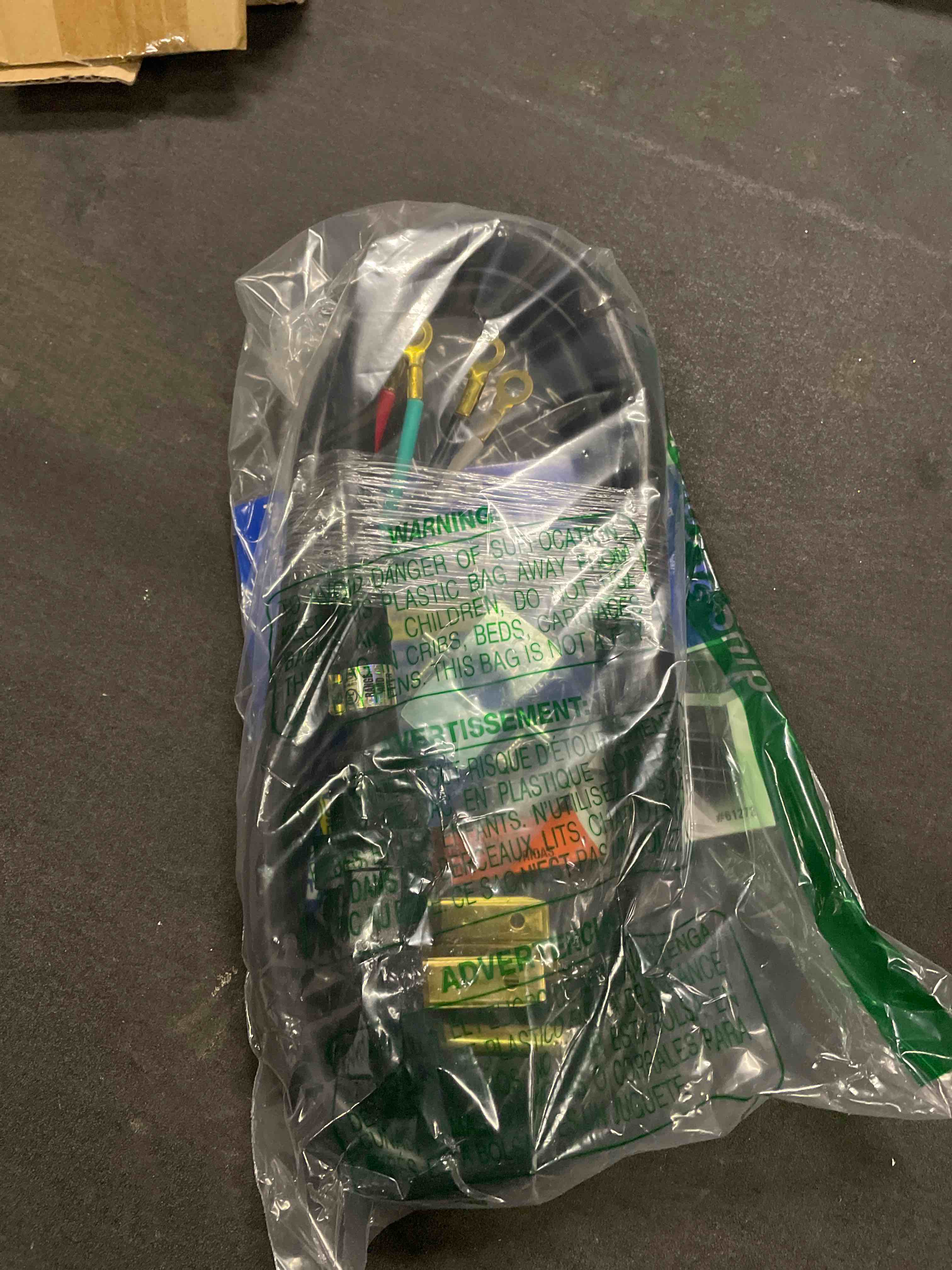 Condition photo showing Good Condition for Eastman 5 Feet Electric Range Cord, 40 Amps 4-Prong Wire, 61272 5 ft.
