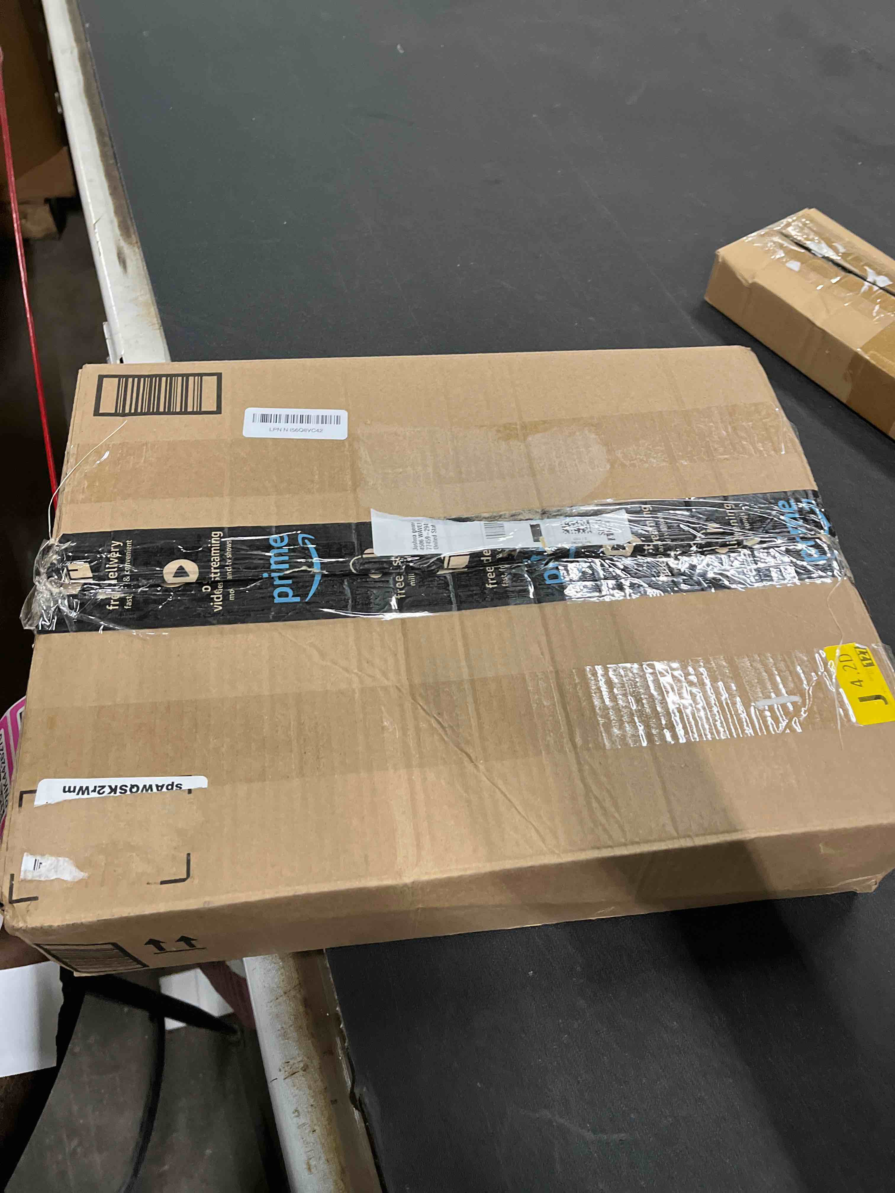 Condition photo showing Good Condition for Metal Arch Backdrop Stand 7.2FT Gold Wedding Balloon Arched Backdrop Stand Square Arch Frame for Birthday Party Bridal Baby Shower Ceremony Decoration