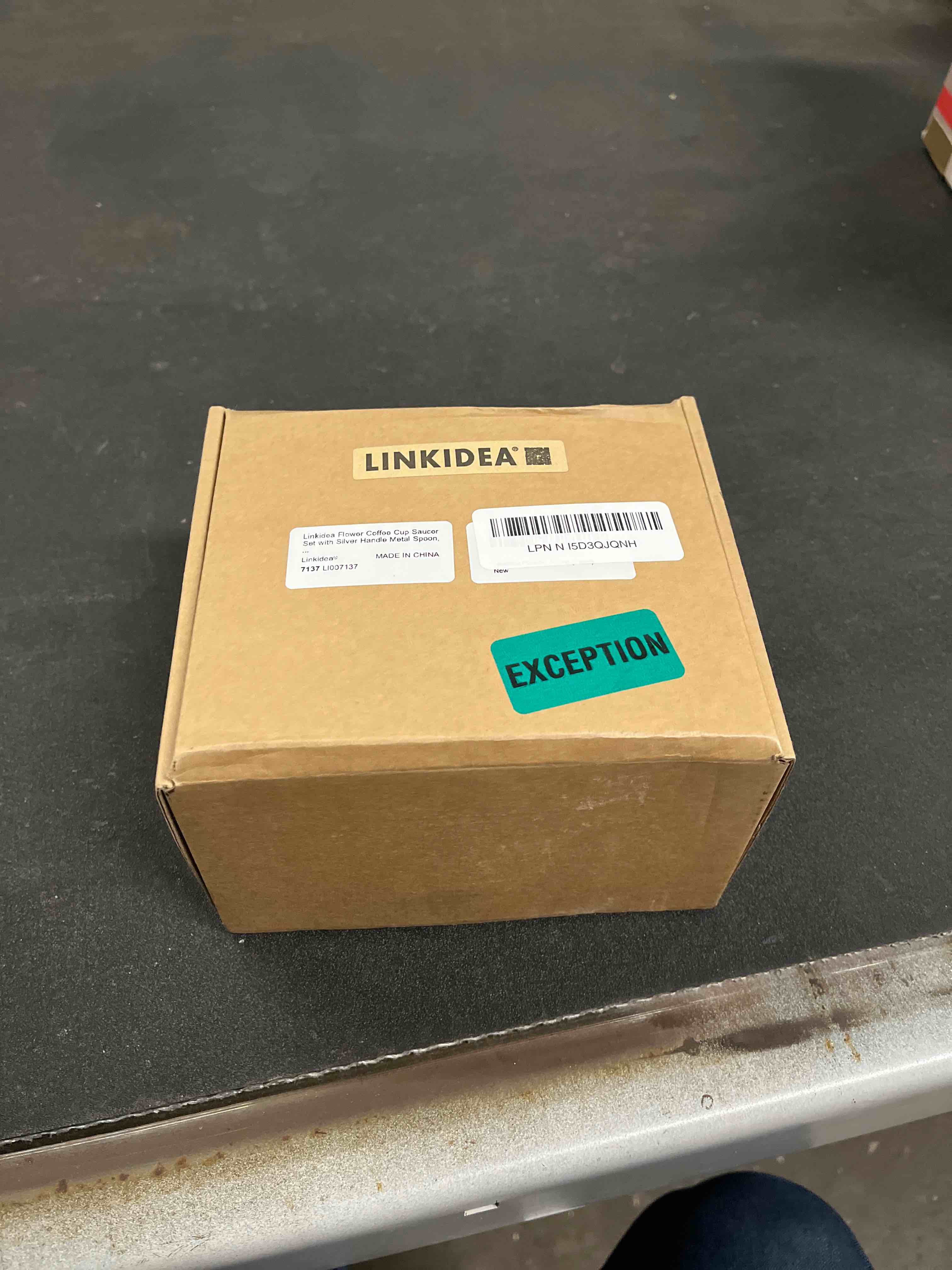 Condition photo showing Good Condition for Linkidea Flower Coffee Cup Saucer Set with Silver Handle Metal Spoon, 6.7oz 200ml Creative Porcelain Afternoon Tea Cup, Ceramic Mug Set for Office, Home (Pearl) Pearl White