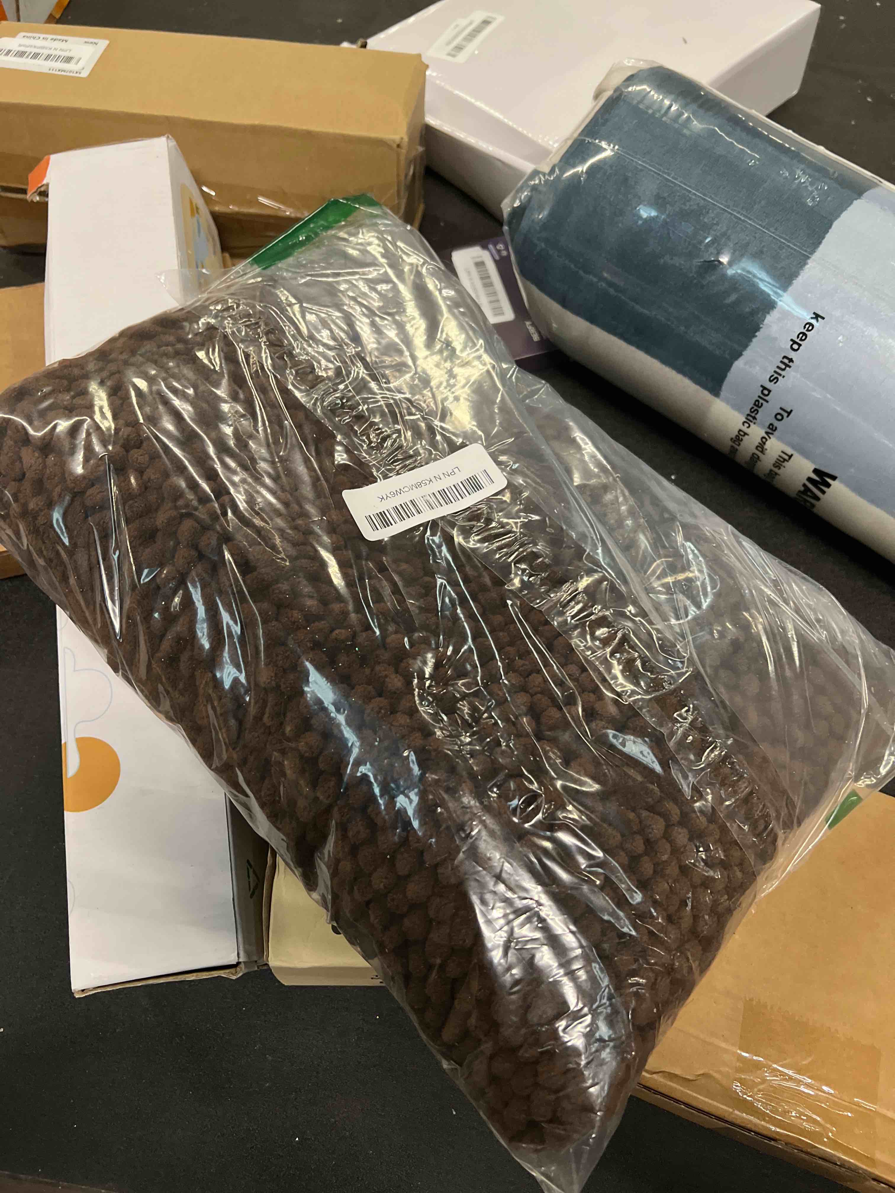 Condition photo showing As Is for Muddy Mat® Shown on TV – Super Absorbent Microfiber Dog Door Mat for Muddy Paws, Non-Slip Washable Pet Rug, Quick Dry Chenille Entryway Carpet, Machine Washable Indoor Outdoor mat, Brown 28"x18" Chocolate Brown 18" x 28"